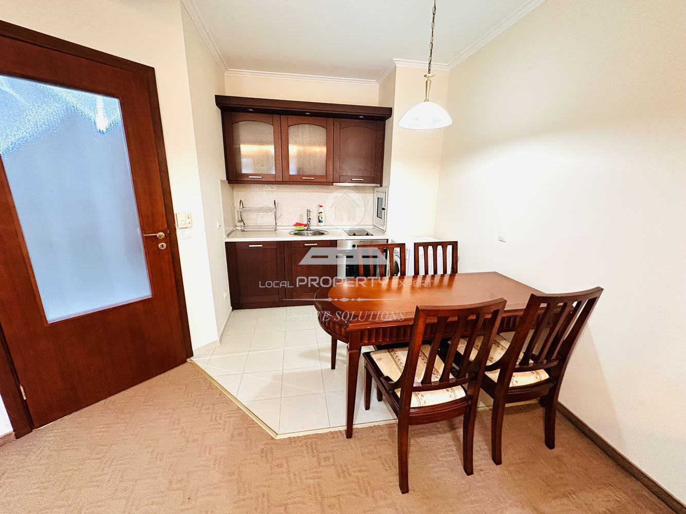 ЛУКСОЗНО ОБЗАВЕДЕН ДВУСТАЕН АПАРТАМЕНТ В КОМПЛЕКС "ДАУН ТАУН", УЛ. СТРАГИТЕ, КВ. ГЛАЗНЕ, ГР. БАНСКО. - 0