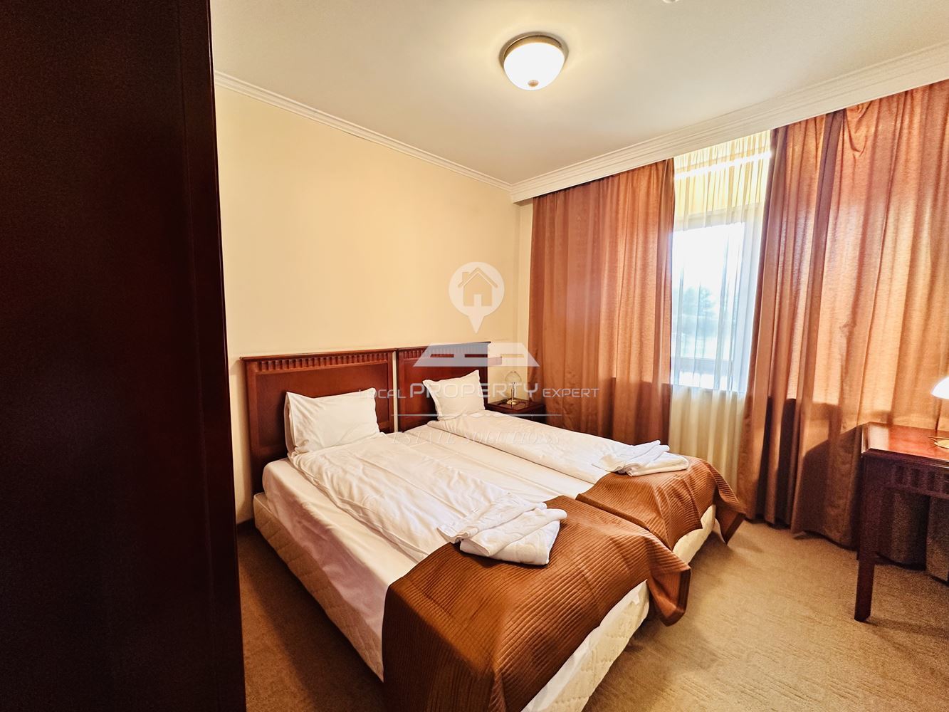 ЛУКСОЗНО ОБЗАВЕДЕН ТРИСТАЕН АПАРТАМЕНТ В КОМПЛЕКЕС "ДАУНТАУН", УЛ. СТРАГИТЕ, КВ. ГЛАЗНЕ, ГР. БАНСКО. - 0