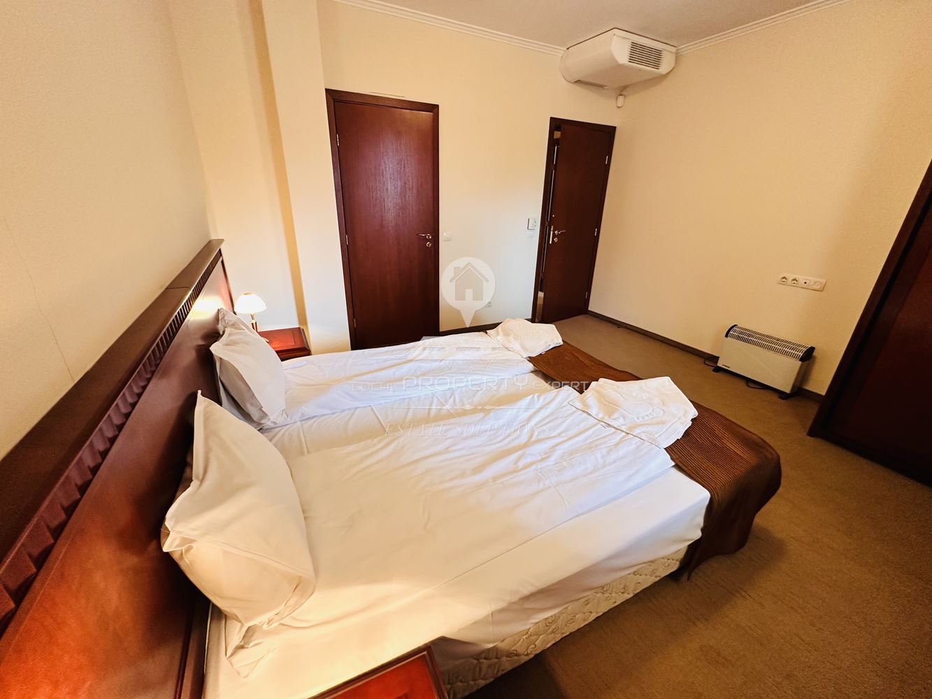 ЛУКСОЗНО ОБЗАВЕДЕН ТРИСТАЕН АПАРТАМЕНТ В КОМПЛЕКЕС "ДАУНТАУН", УЛ. СТРАГИТЕ, КВ. ГЛАЗНЕ, ГР. БАНСКО. - 0