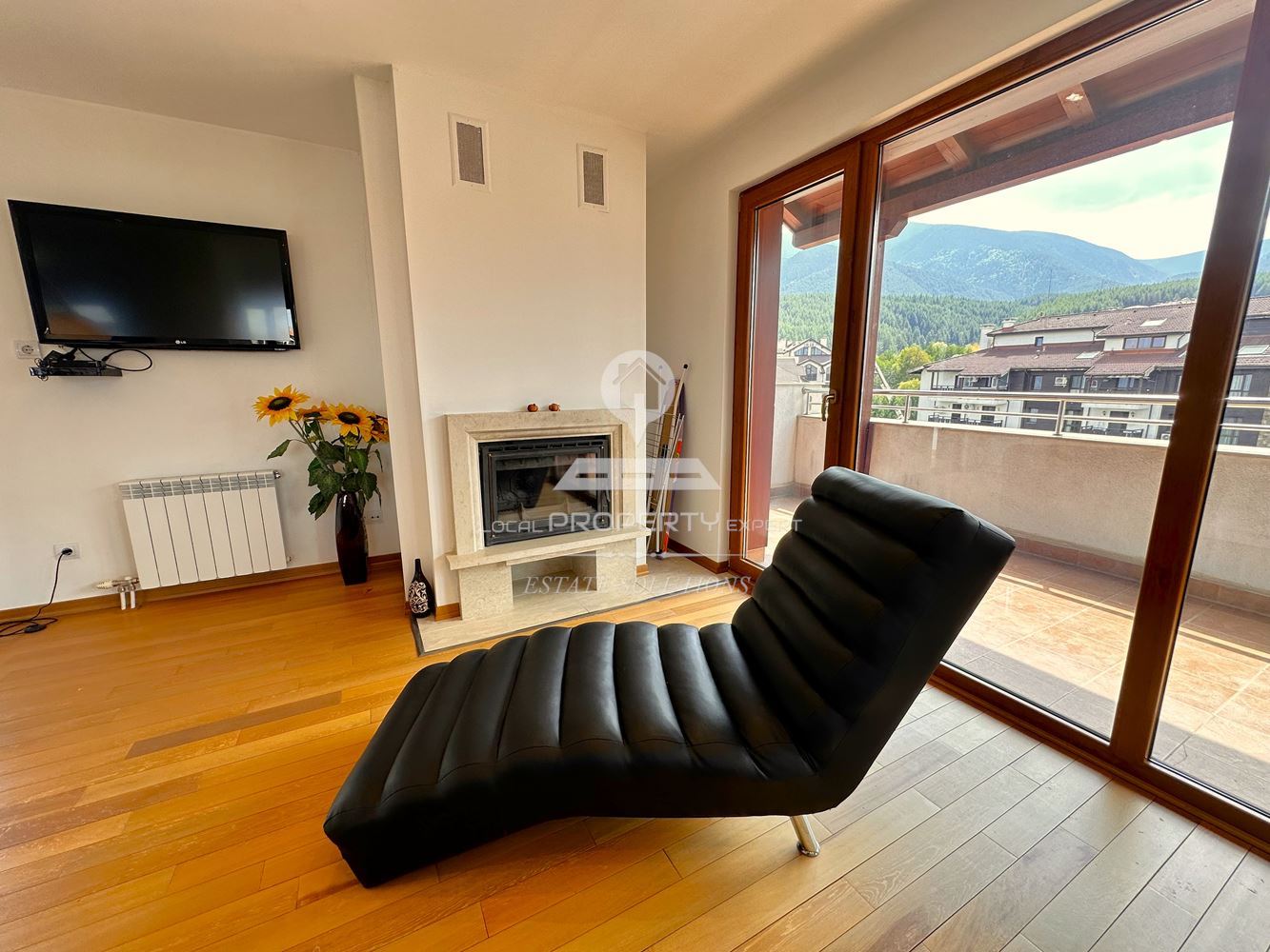 ПРОСТОРЕН ЧЕТИРИСТАЕН АПАРТАМЕНТ В ЖИЛИЩНА СГРАДА "PIRIN LODGE" ГР. БАНСКО - 0