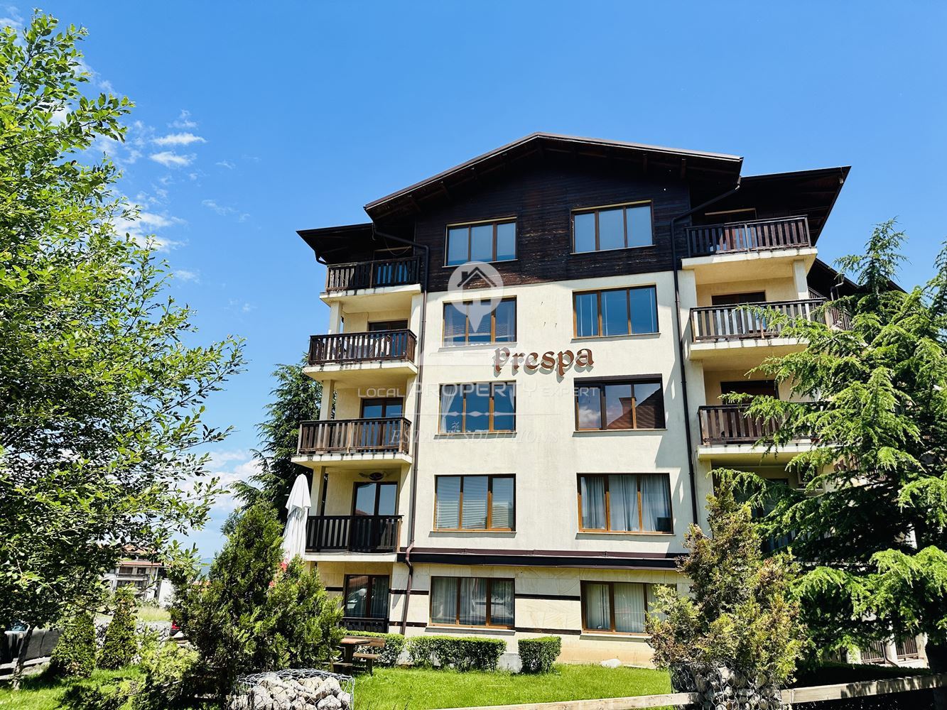 ОБЗАВЕДЕНО, ЮЖНО СТУДИО В ЖИЛИЩНА СГРАДА "ПРЕСПА", КВ. ГРАМАДЕТО, ГР. БАНСКО - 0