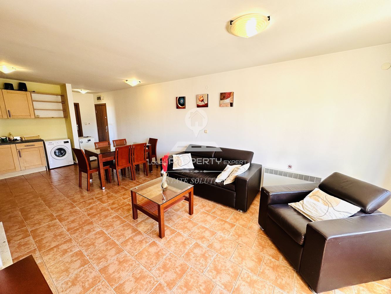 ОБЗАВЕДЕН ТРИСТАЕН АПАРТАМЕНТ ПОД НАЕМ В ЖИЛИЩНА СГРАДА "ПРЕСПА", М. ГРАМАДЕТО, ГР. БАНСКО. - 0