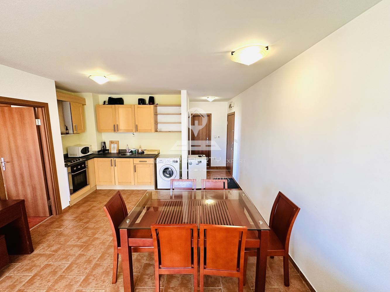 ОБЗАВЕДЕН ТРИСТАЕН АПАРТАМЕНТ ПОД НАЕМ В ЖИЛИЩНА СГРАДА "ПРЕСПА", М. ГРАМАДЕТО, ГР. БАНСКО. - 0