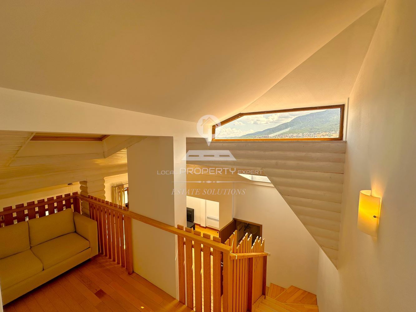 ПРОСТОРЕН, ОБЗАВЕДЕН ДВУСТАЕН АПАРТАМЕНТ В СГРАДА "BELLEVUE", ГР. БАНСКО. - 0