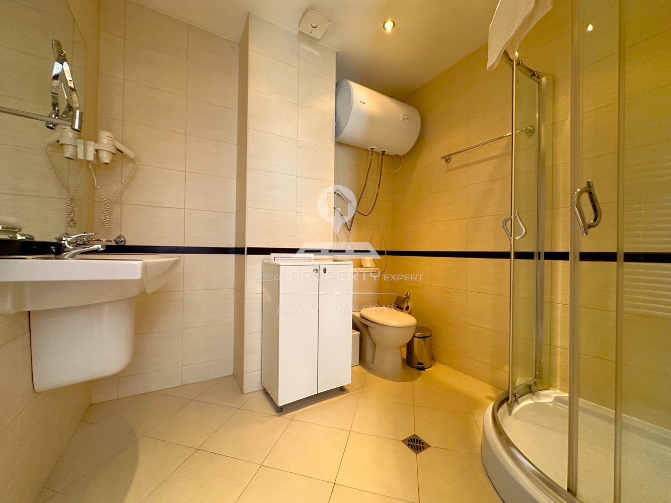 ПРОСТОРЕН, ОБЗАВЕДЕН ДВУСТАЕН АПАРТАМЕНТ В СГРАДА "BELLEVUE", ГР. БАНСКО. - 0