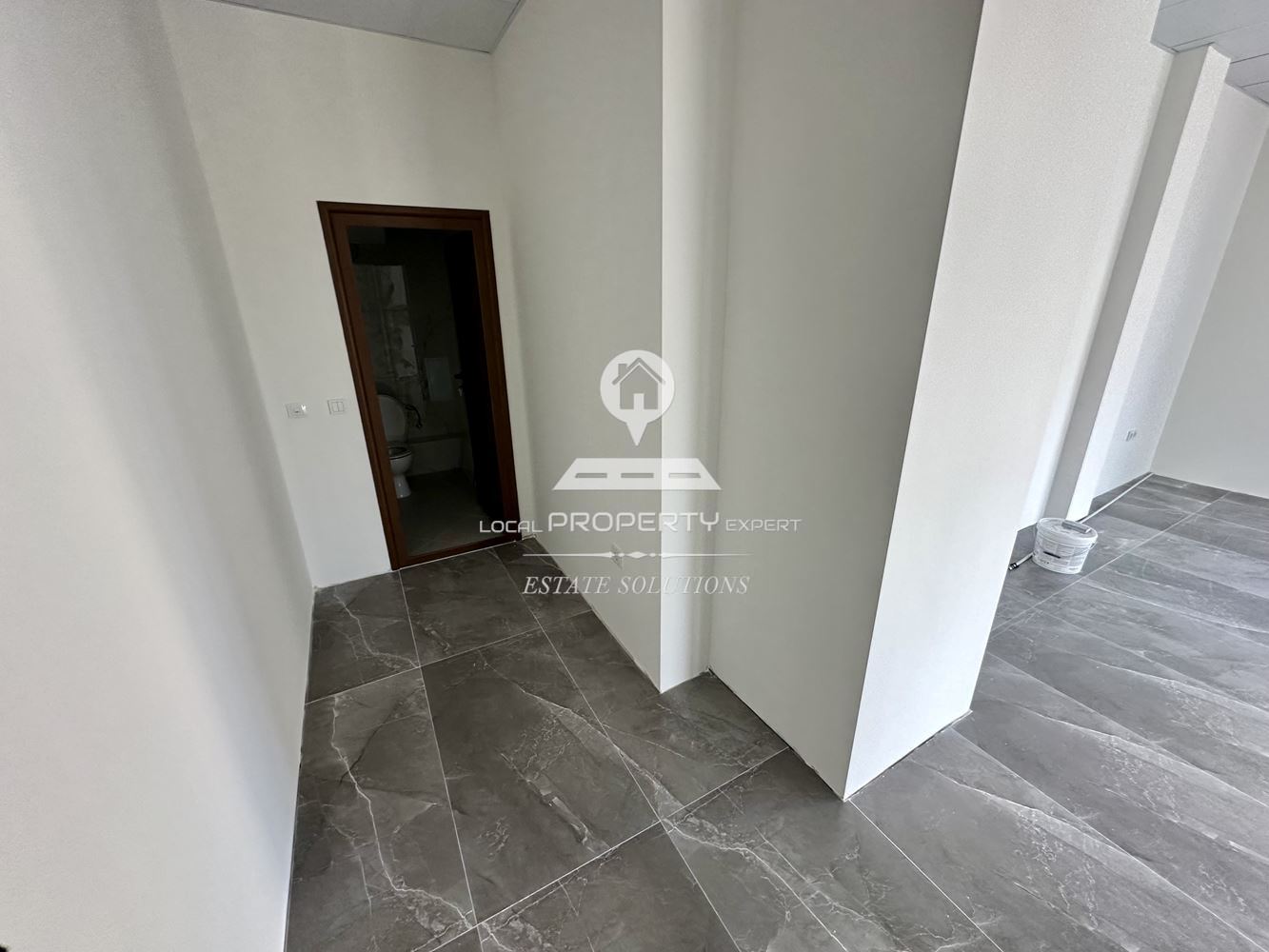 МАГАЗИН, ОФИС, РЕСТОРАНТ НА ТОП ЛОКАЦИЯ В ГР. БАНСКО. - 0