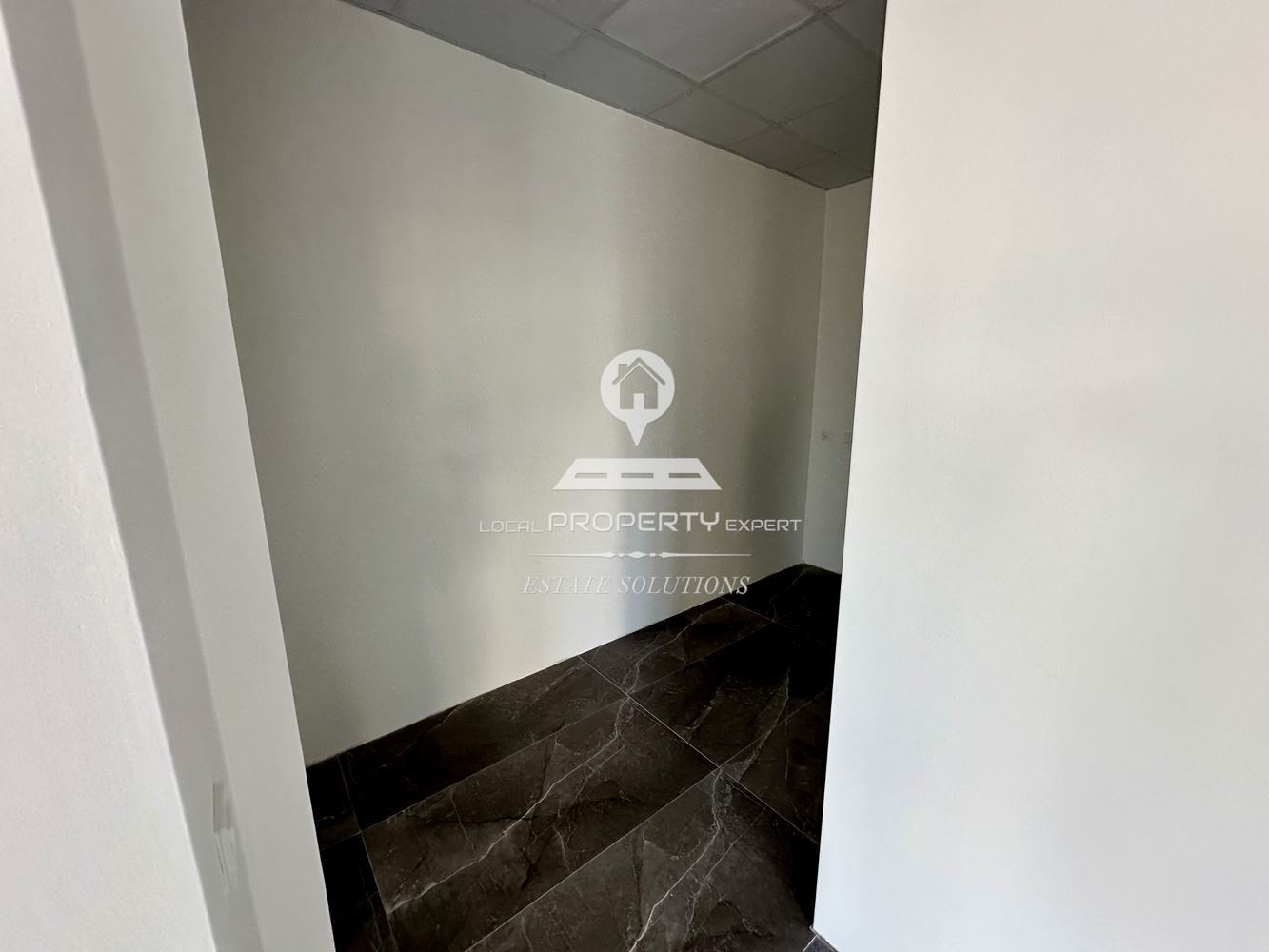 МАГАЗИН, ОФИС, РЕСТОРАНТ НА ТОП ЛОКАЦИЯ В ГР. БАНСКО. - 0