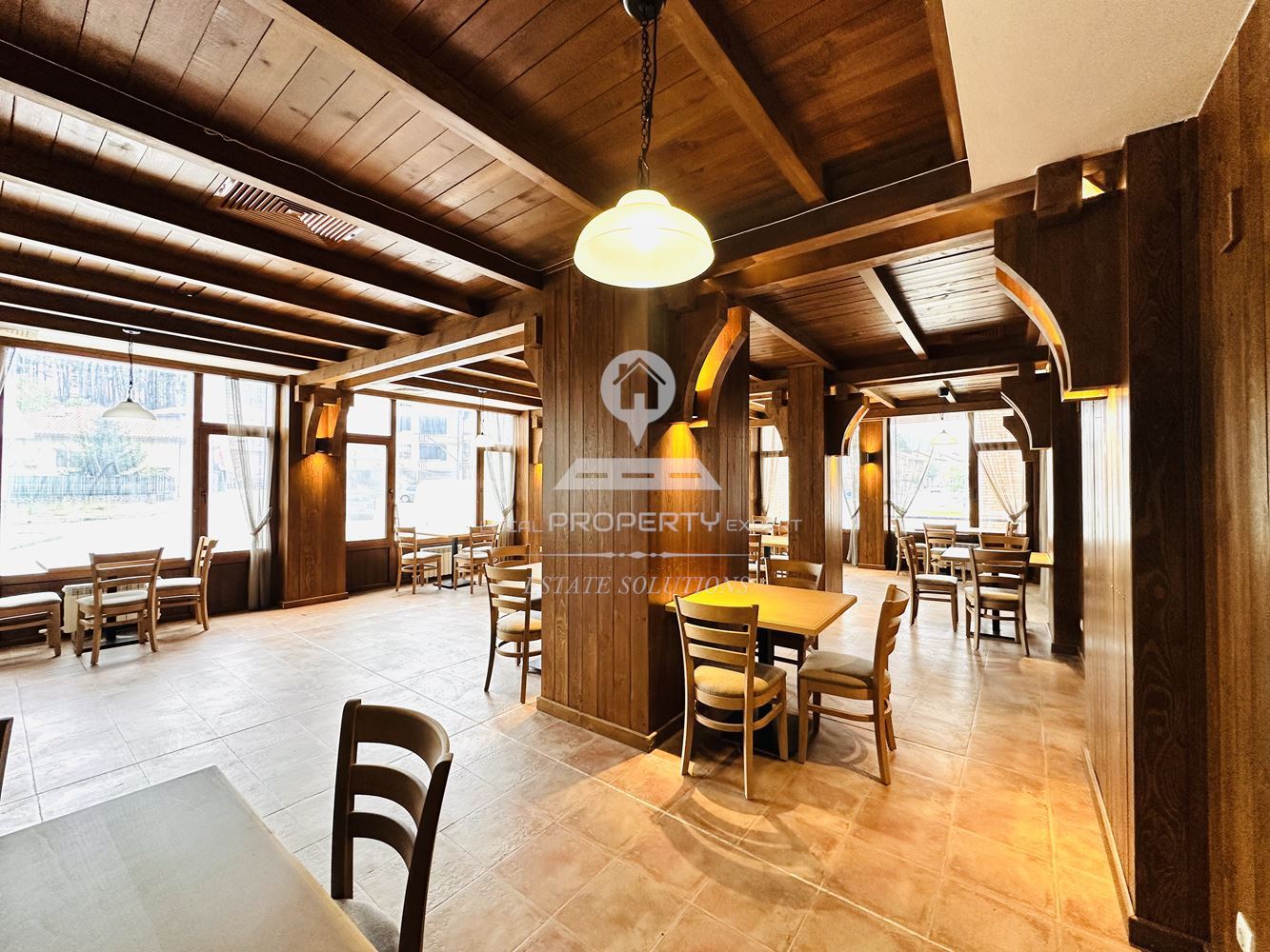 ОТЛИЧНО РАЗРАБОТЕН И НАПЪЛНО ОБОРУДВАН РЕСТОРАН ПОД НАЕМ С АТРАКТИВНА ЛОКАЦИЯ В ХОТЕЛ "РАЗЛОГ", ГР. РАЗЛОГ. - 0