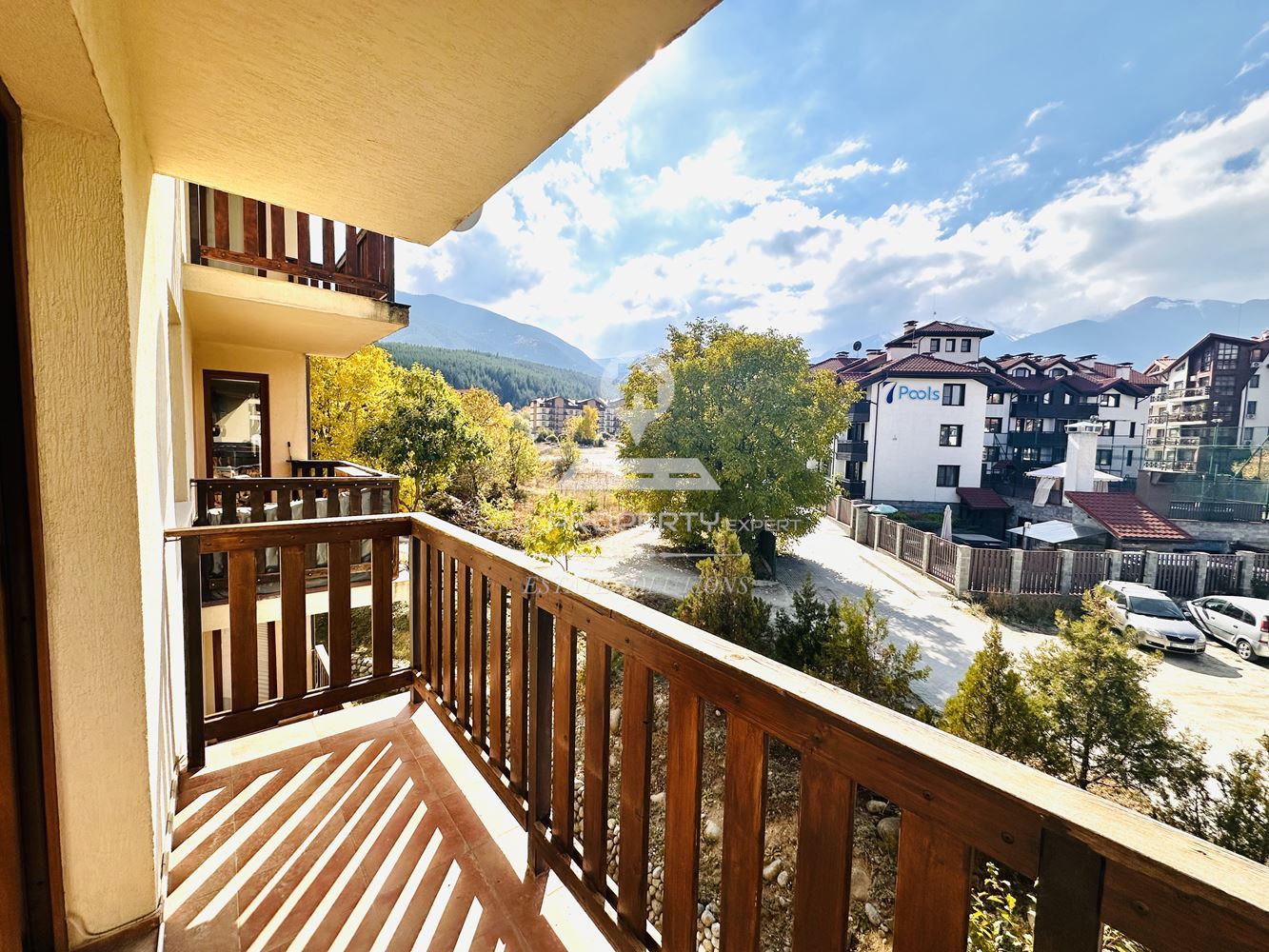 ЮЖНО, ОБЗАВЕДЕНО СТУДИО ПОД НАЕМ В КОМПЛЕКС "PRESPA", КВ. ГРАМАДЕТО, ГР. БАНСКО. - 0