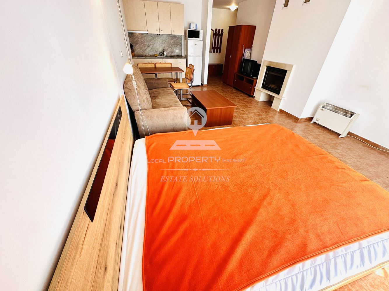 ЮЖНО, ОБЗАВЕДЕНО СТУДИО ПОД НАЕМ В КОМПЛЕКС "PRESPA", КВ. ГРАМАДЕТО, ГР. БАНСКО. - 0