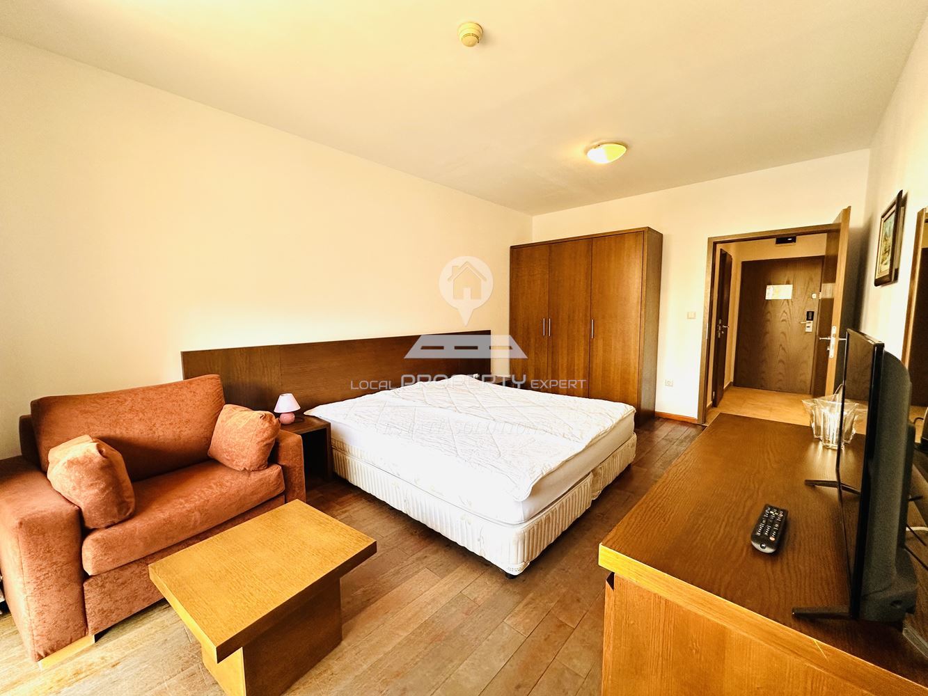 ЮЖЕН ДВУСТАЕН, ОБЗАВЕДЕН АПАРТАМЕНТ В КОМПЛЕКС "БЕЛВЮ РЕЗИДЕНС", УЛ. "НАЙДЕН ГЕРОВ" 1, ГР. БАНСКО. - 0