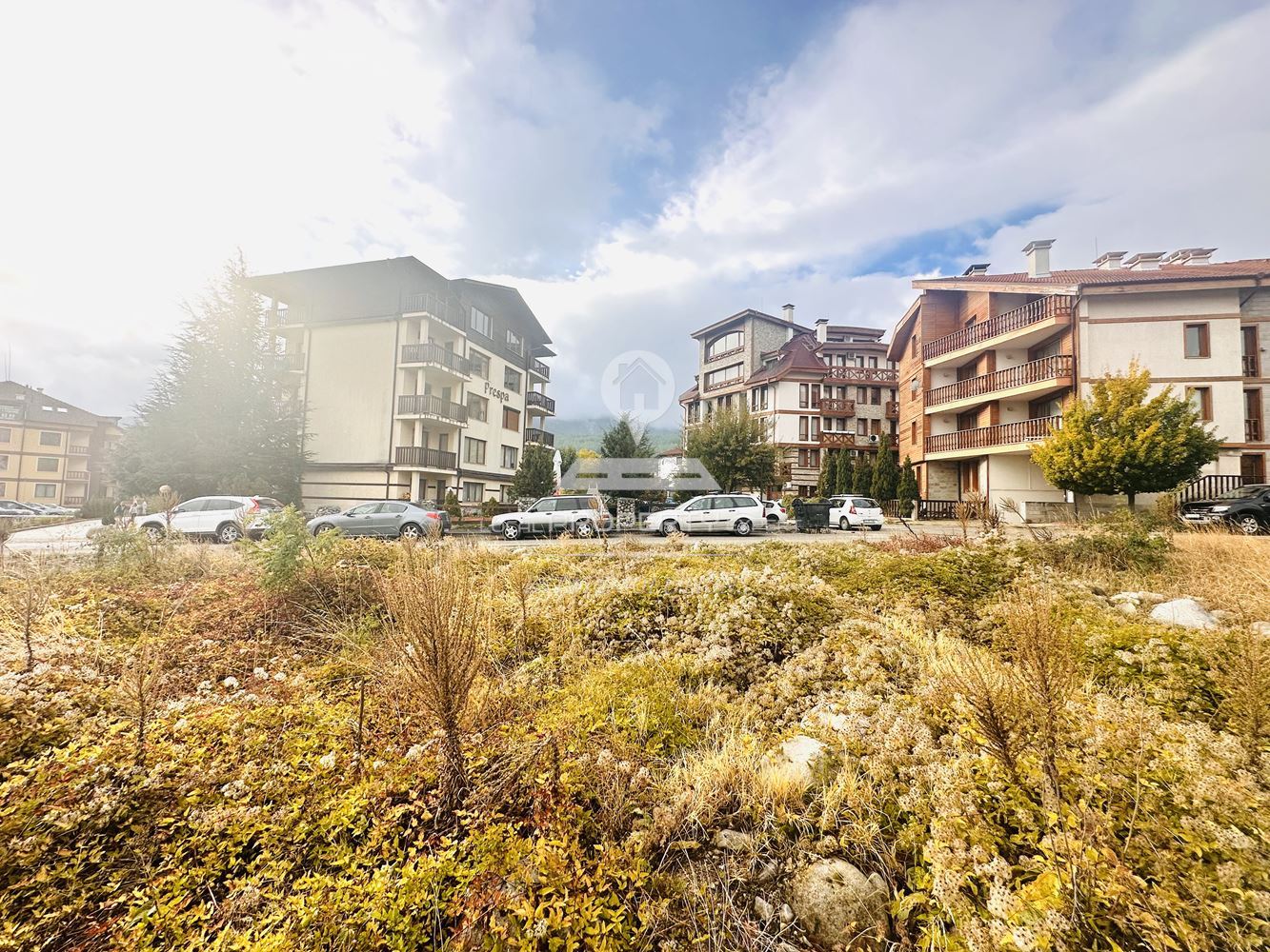 ПРОДАВА СЕ ПАРЦЕЛ ЗА СТРОИТЕЛСТВО НА КЪЩА В СКИ ЗОНАТА НА ГР. БАНСКО, КВ. ГРАМАДЕТО. - 0