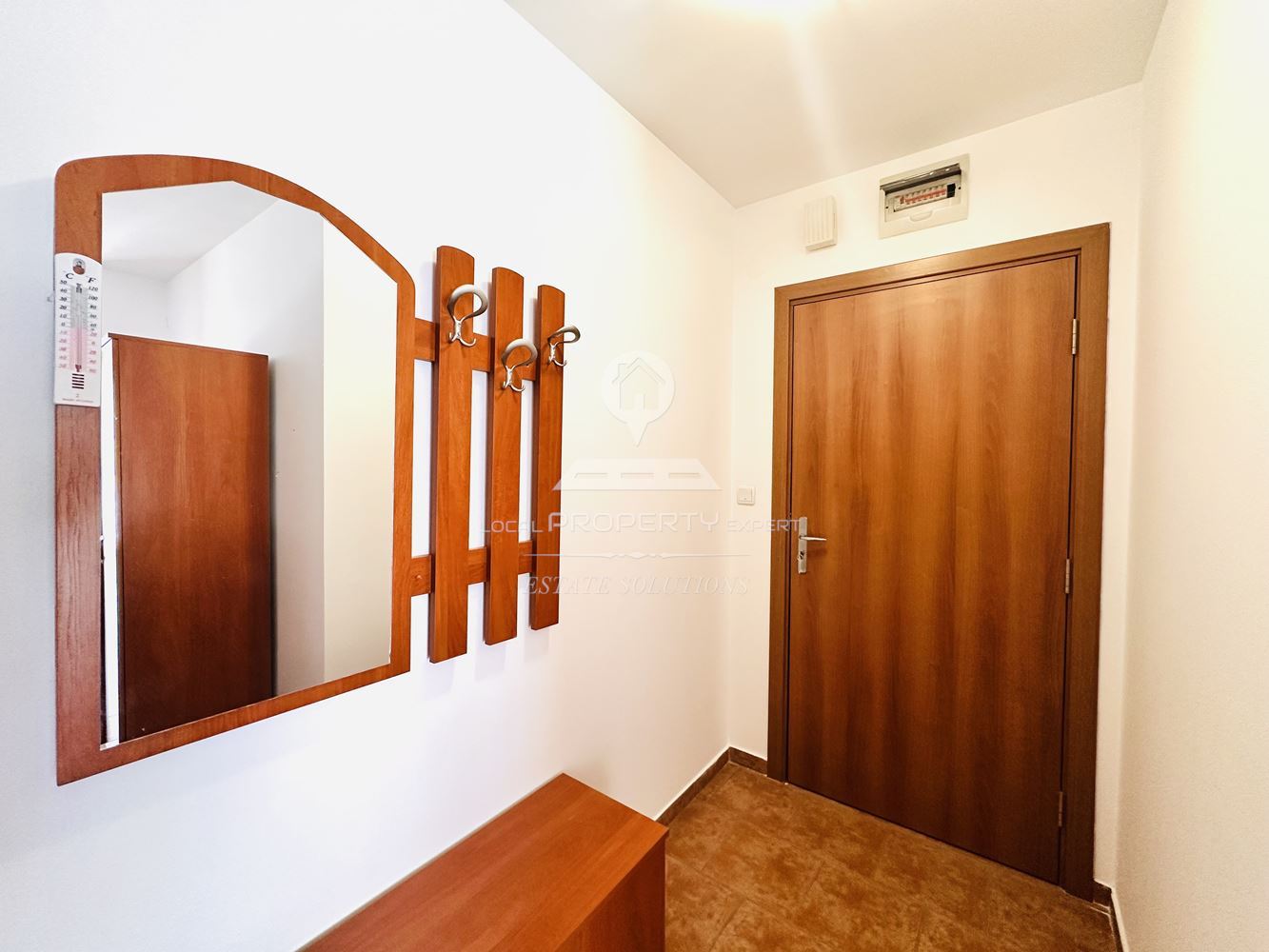 ЮЖНО, ОБЗАВЕДЕНО СТУДИО ПОД НАЕМ В КОМПЛЕКС "PRESPA", КВ. ГРАМАДЕТО, ГР. БАНСКО. - 0