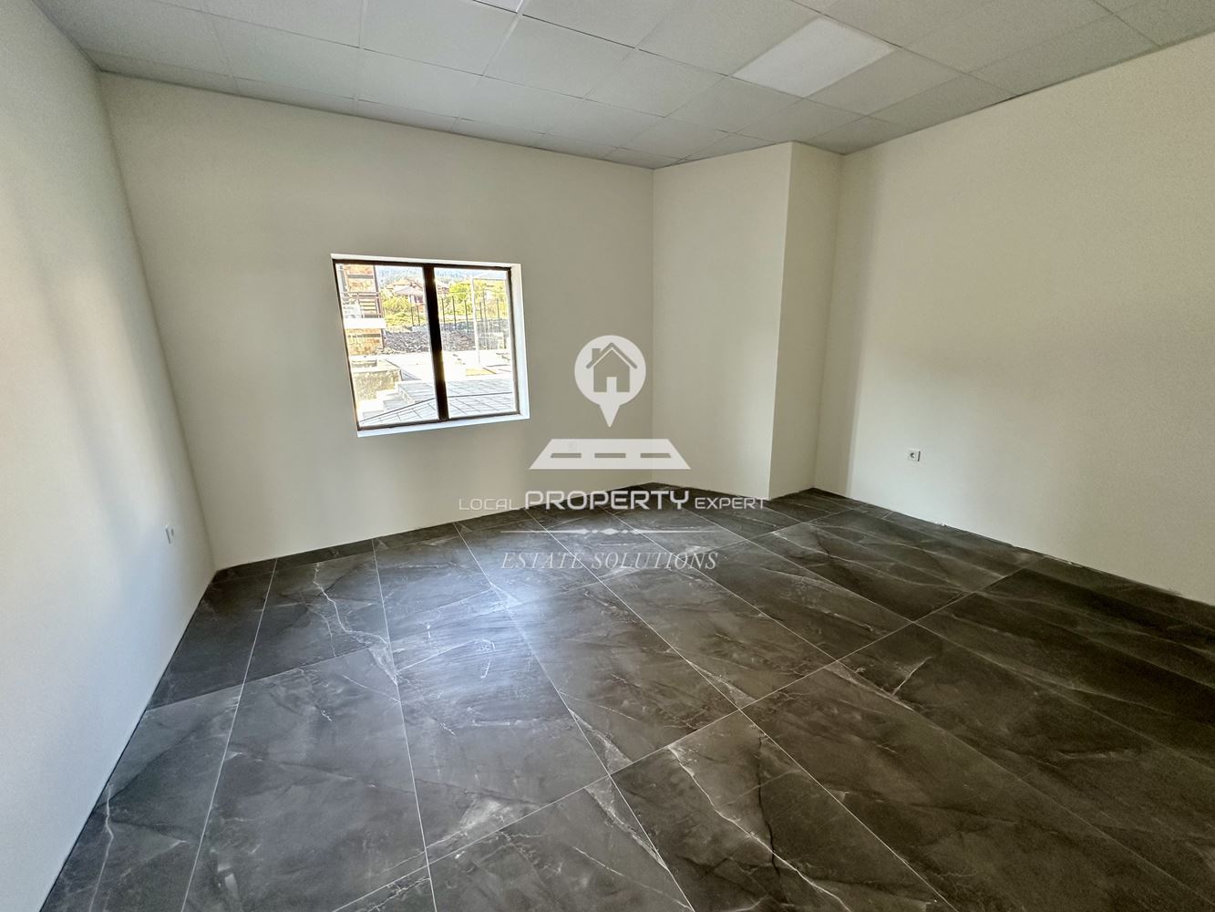 МАГАЗИН, ОФИС, РЕСТОРАНТ НА ТОП ЛОКАЦИЯ В ГР. БАНСКО. - 0