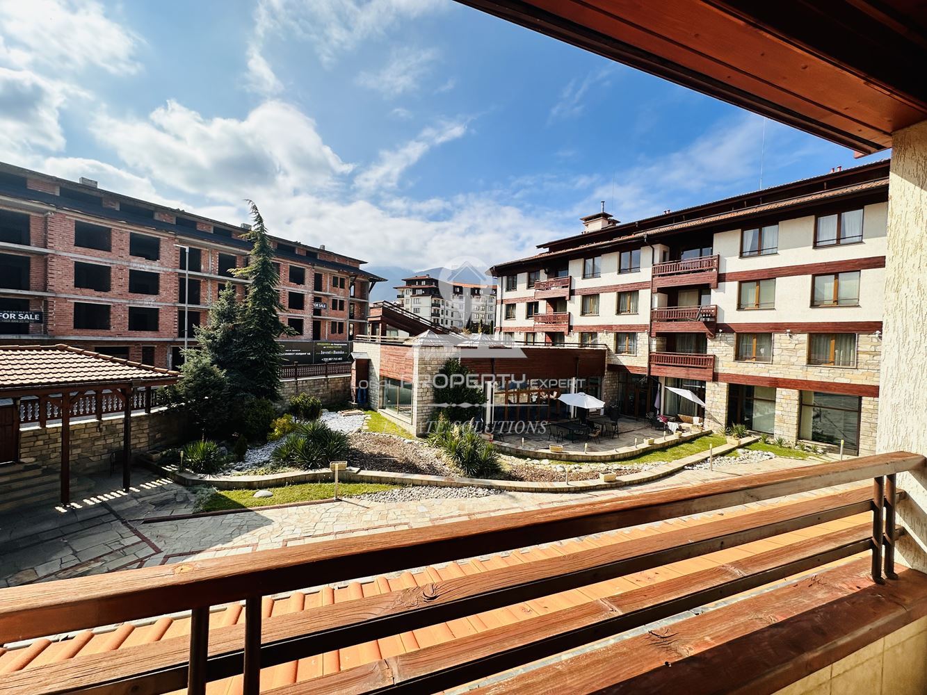 ЮЖЕН ДВУСТАЕН, ОБЗАВЕДЕН АПАРТАМЕНТ В КОМПЛЕКС "БЕЛВЮ РЕЗИДЕНС", УЛ. "НАЙДЕН ГЕРОВ" 1, ГР. БАНСКО. - 0