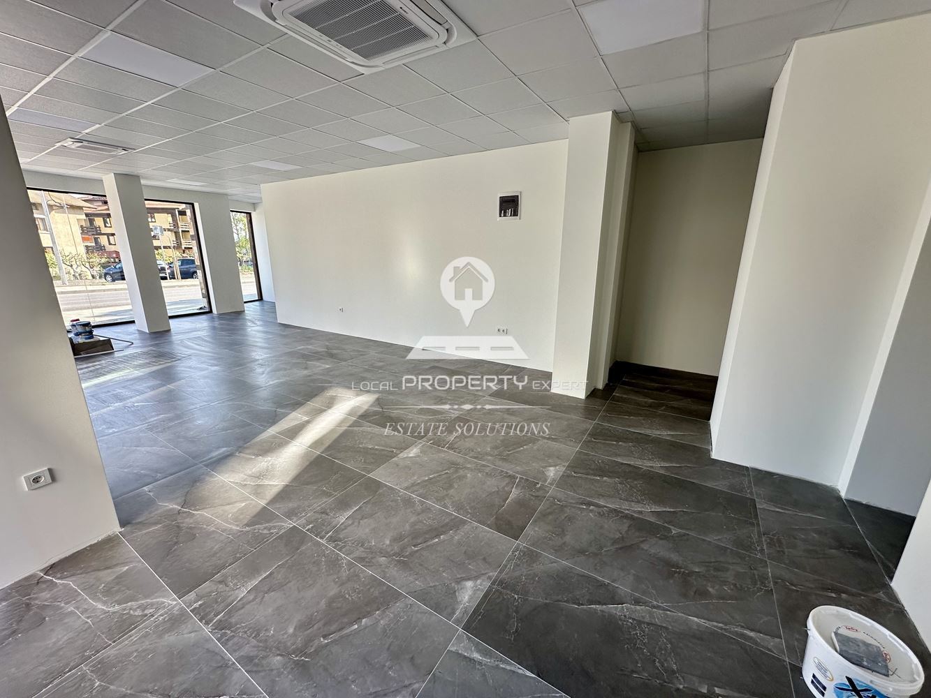 МАГАЗИН, ОФИС, РЕСТОРАНТ НА ТОП ЛОКАЦИЯ В ГР. БАНСКО. - 0