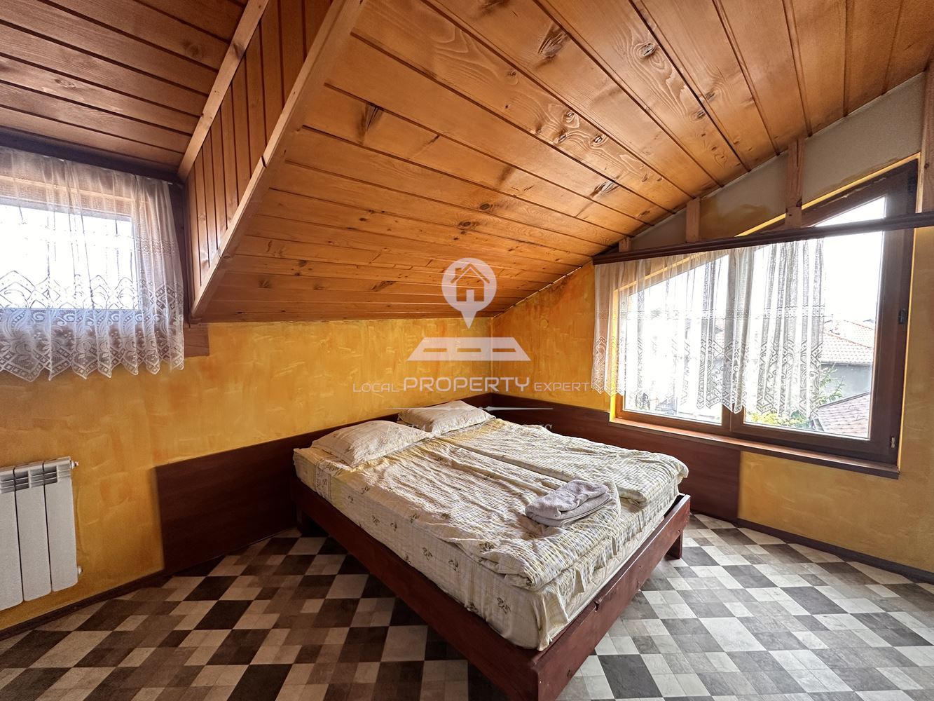 ИДЕАЛНА ИНВЕСТИЦИЯ! ТРИЕТАЖНА КЪЩА С МЕХАНА И ВЪЗМОЖНОСТ ЗА БИЗНЕС В ГР. БАНСКО - 0