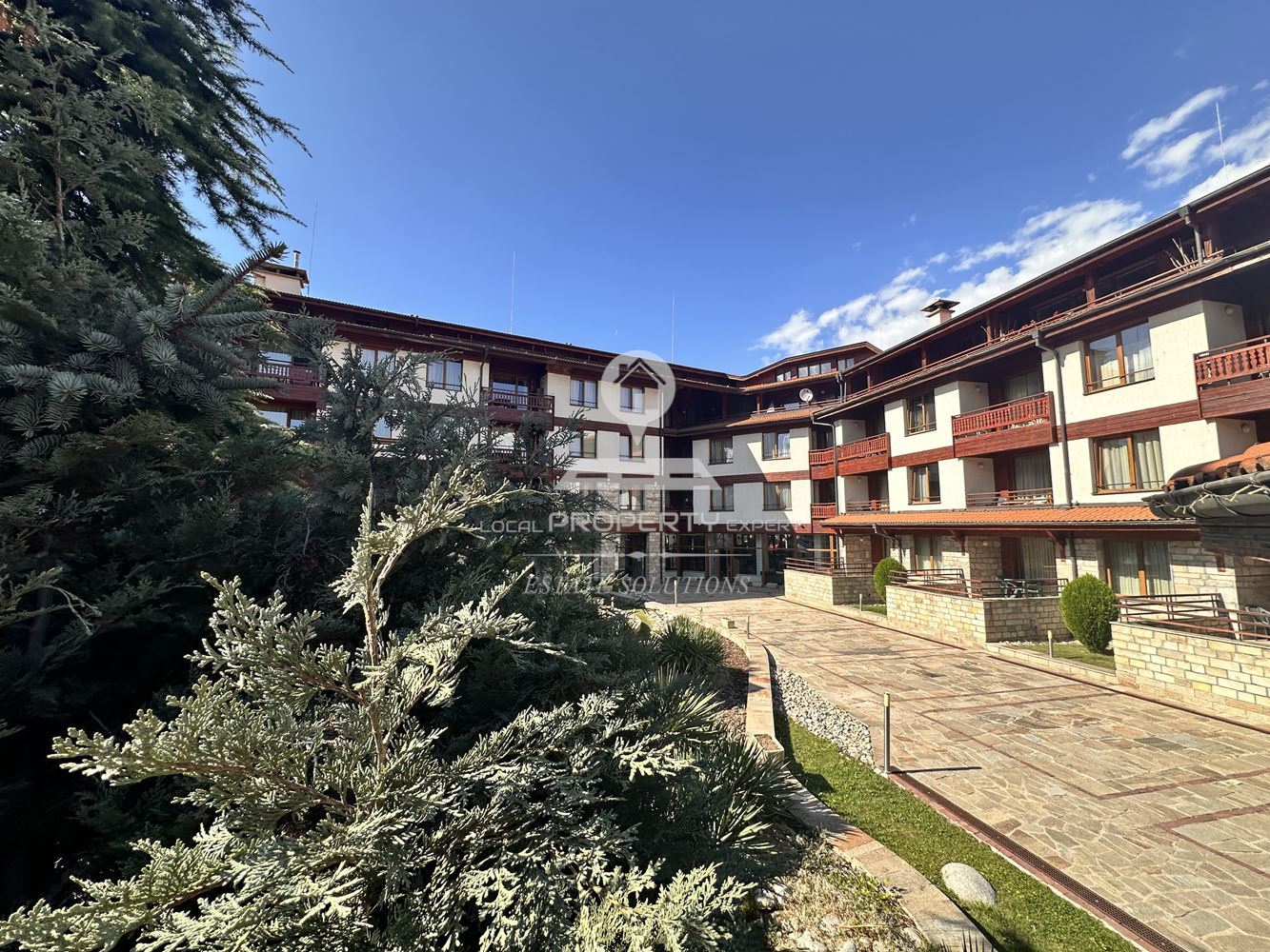 СТУДИО С ЮЖНО ИЗЛОЖЕНИЕ И БАЛКОН, В СГРАДА "BELLEVUE RESIDENCE", ГР.БАНСКО. - 0