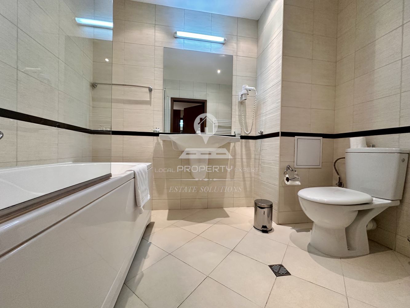 СТУДИО С ЮЖНО ИЗЛОЖЕНИЕ И БАЛКОН, В СГРАДА "BELLEVUE RESIDENCE", ГР.БАНСКО. - 0