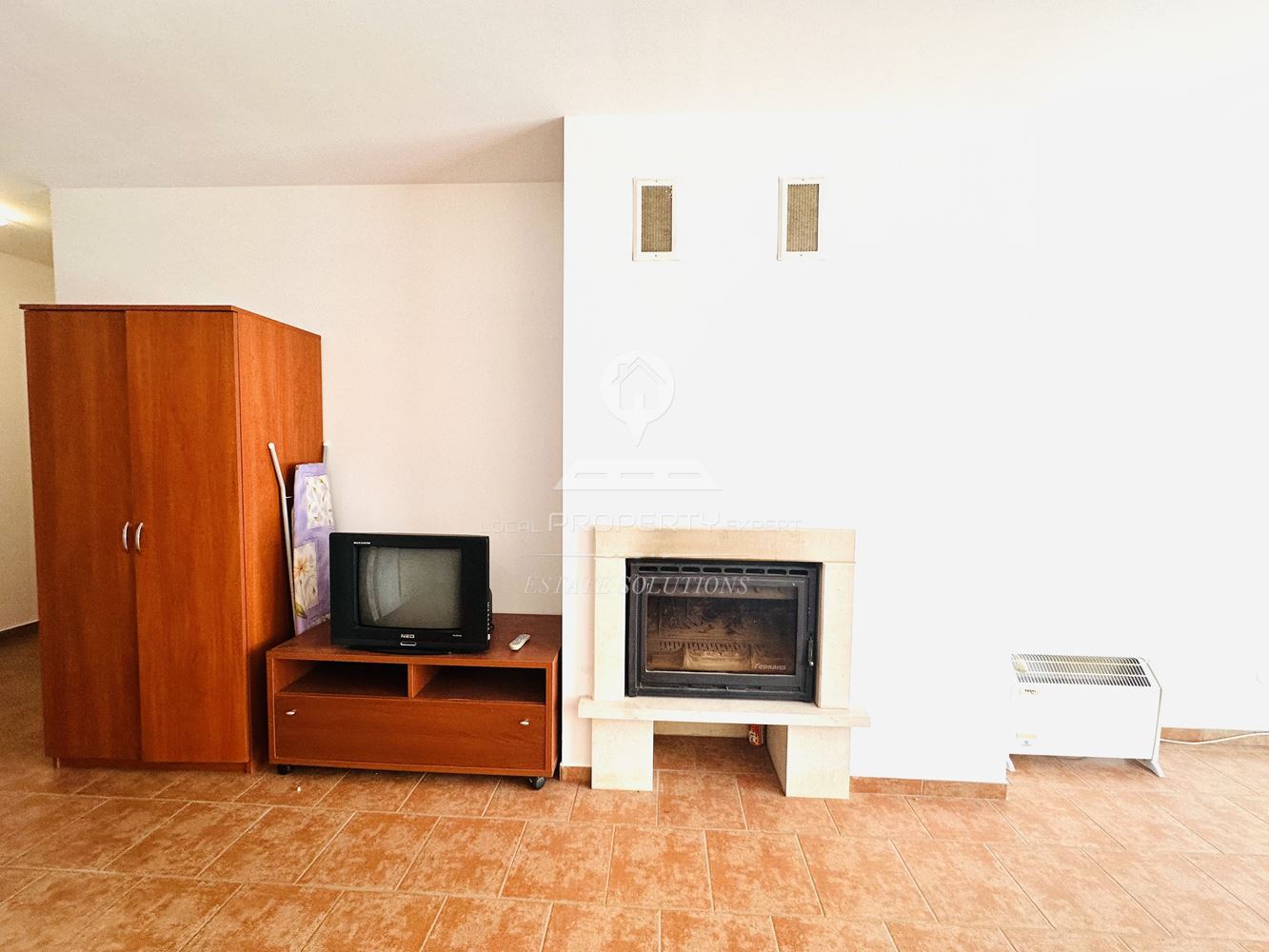 ЮЖНО, ОБЗАВЕДЕНО СТУДИО ПОД НАЕМ В КОМПЛЕКС "PRESPA", КВ. ГРАМАДЕТО, ГР. БАНСКО. - 0