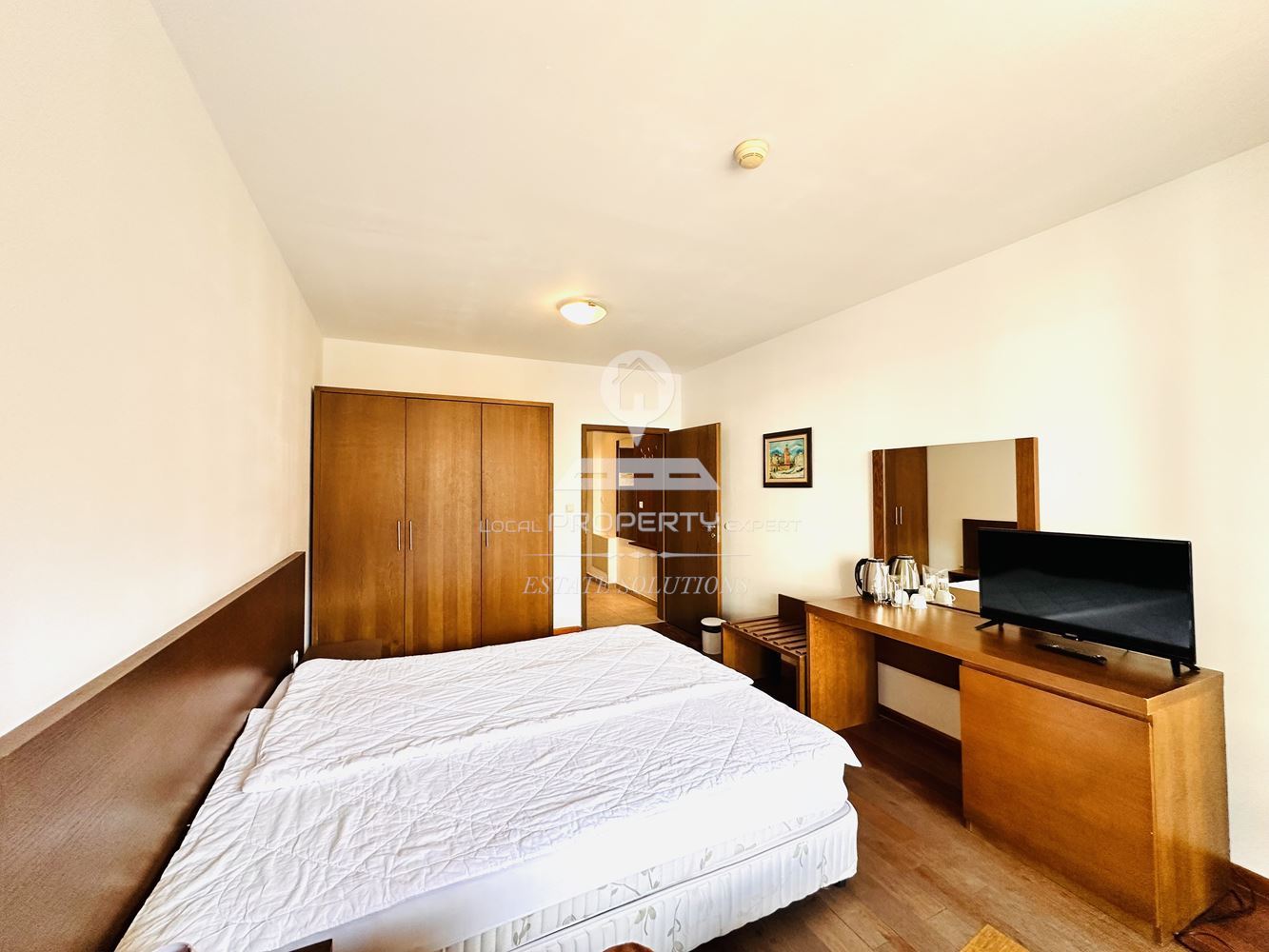 ЮЖЕН ДВУСТАЕН, ОБЗАВЕДЕН АПАРТАМЕНТ В КОМПЛЕКС "БЕЛВЮ РЕЗИДЕНС", УЛ. "НАЙДЕН ГЕРОВ" 1, ГР. БАНСКО. - 0