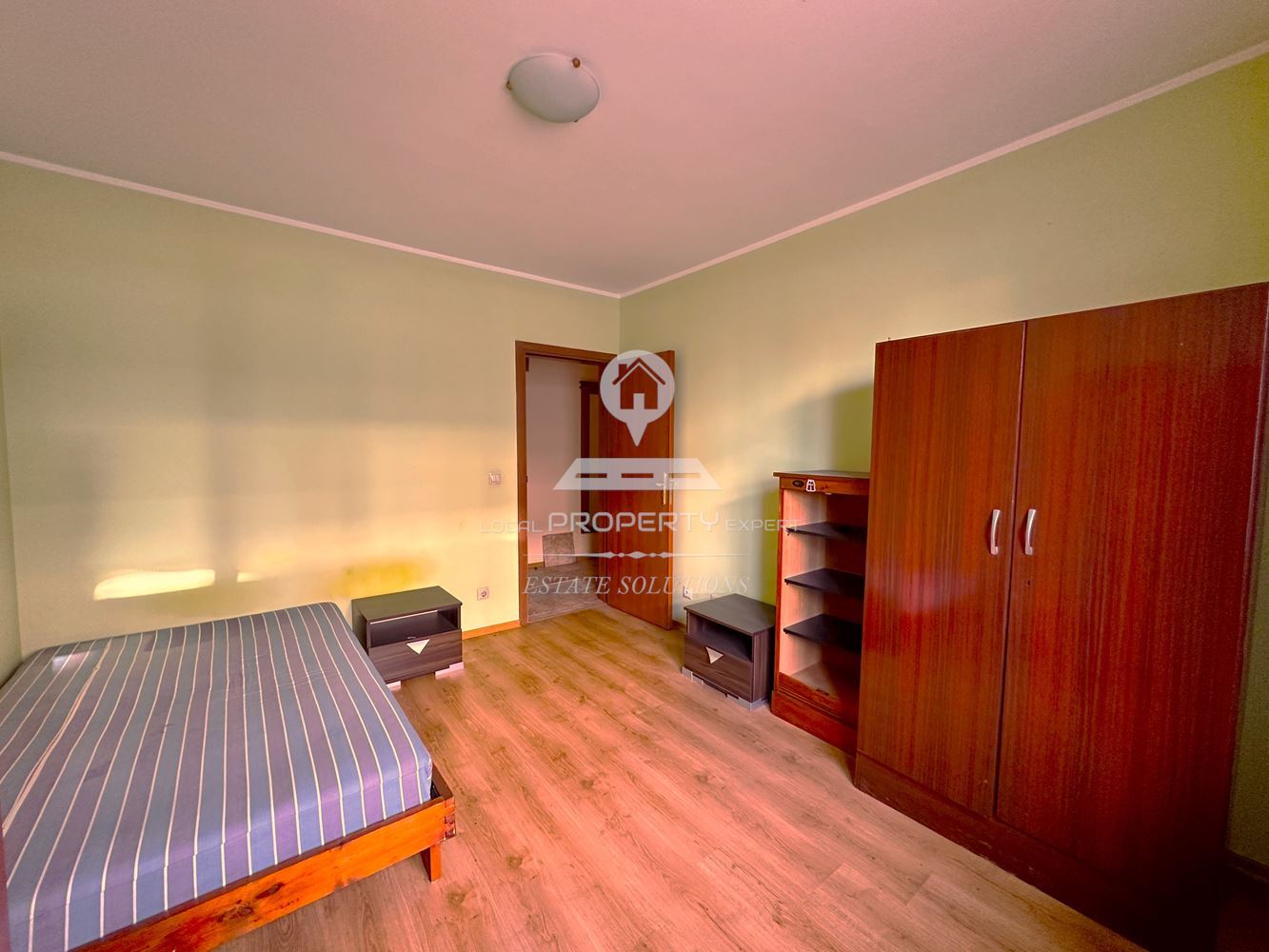 ТРИСТАЕН АПАРТАМЕНТ В ЖИЛИЩНАТА ЧАСТ К-С ТРИНИТИ, ИДЕАЛНИЯ ЦЕНТЪР НА БАНСКО - 0