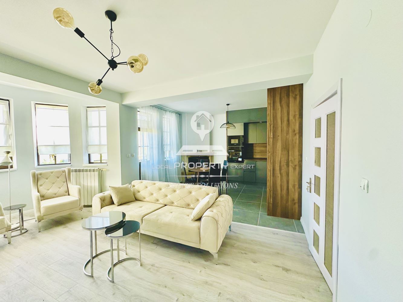 РЕНОВИРАНА ЕДНОФАМИЛНА КЪЩА ПОД НАЕМ В КОМПЛЕКС "PINE ROSE", МЕСТНОСТА "СВЕТИ ИВАН", ГР. БАНСКО. - 0