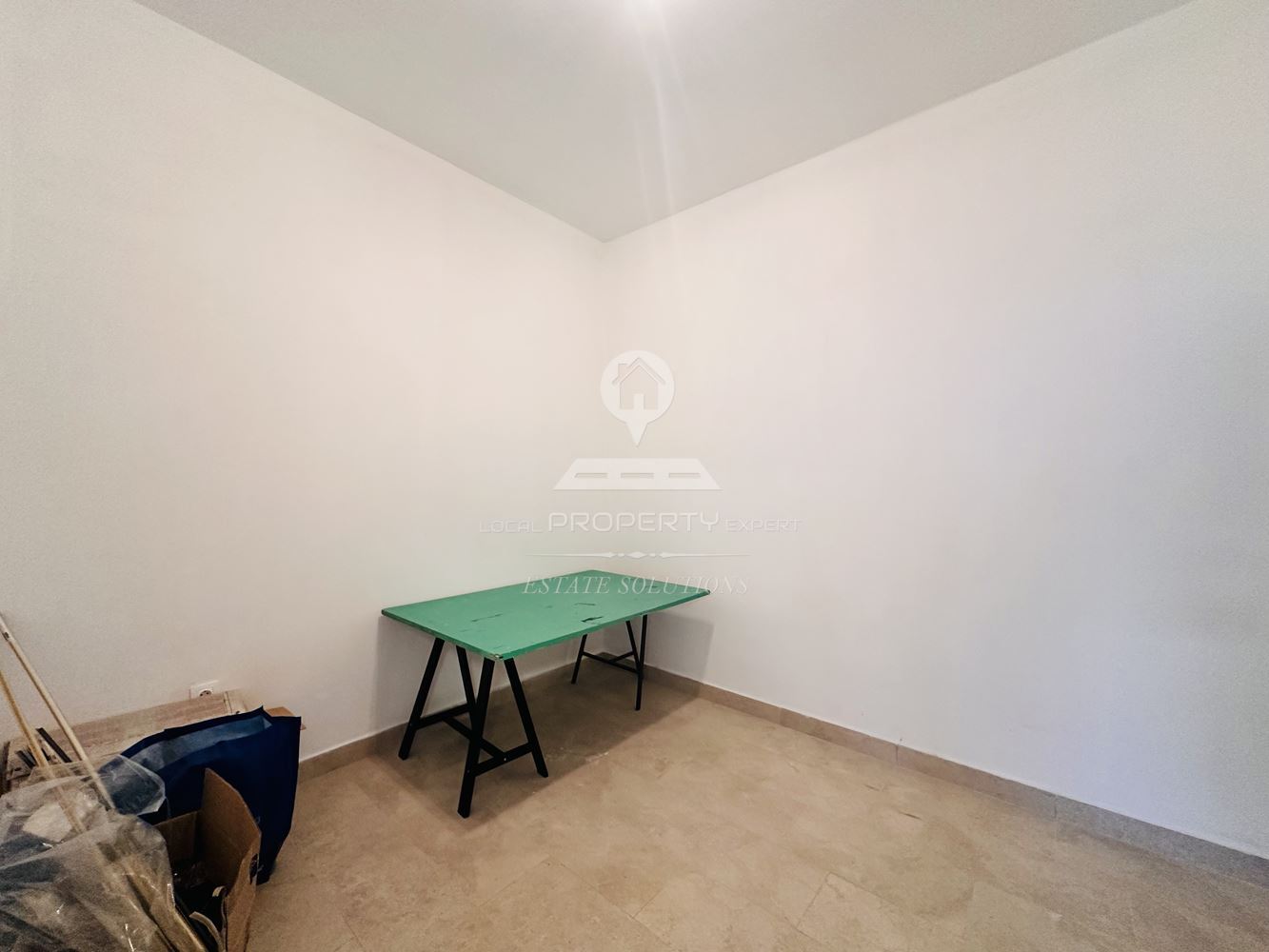 ТЪРГОВСКО ПОМЕЩЕНИЕ ПОД НАЕМ С ТОП ЛОКАЦИЯ, УЛ. "ПАТРИАРХ ЕВТИМИ", ГР. БАНСКО. - 0