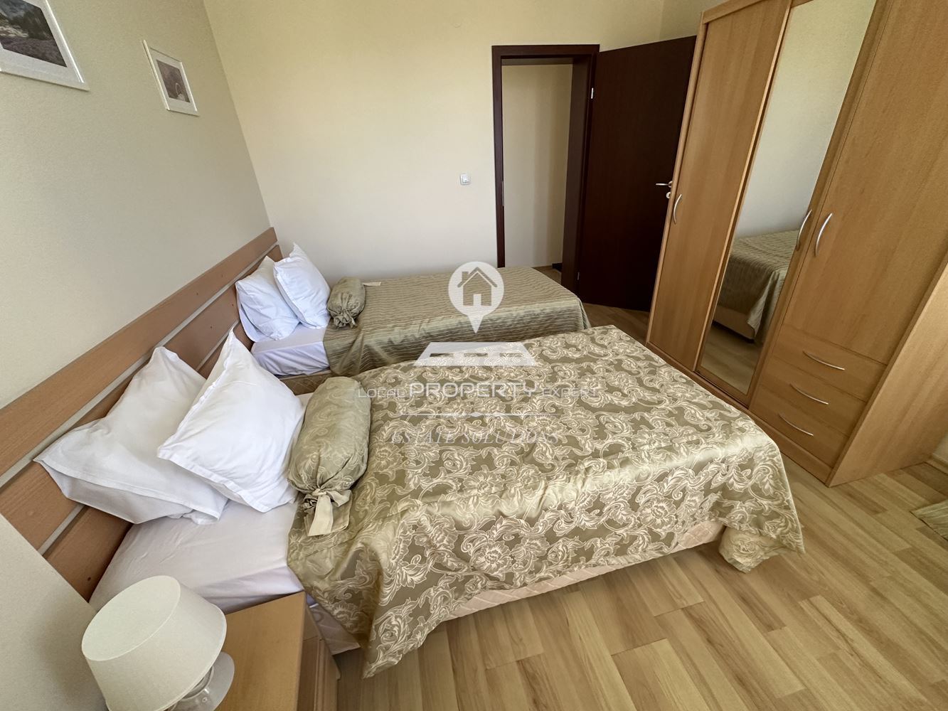 РЕНОВИРАНА ЕДНОФАМИЛНА КЪЩА ПОД НАЕМ В КОМПЛЕКС "PINE ROSE", МЕСТНОСТА "СВЕТИ ИВАН", ГР. БАНСКО. - 0