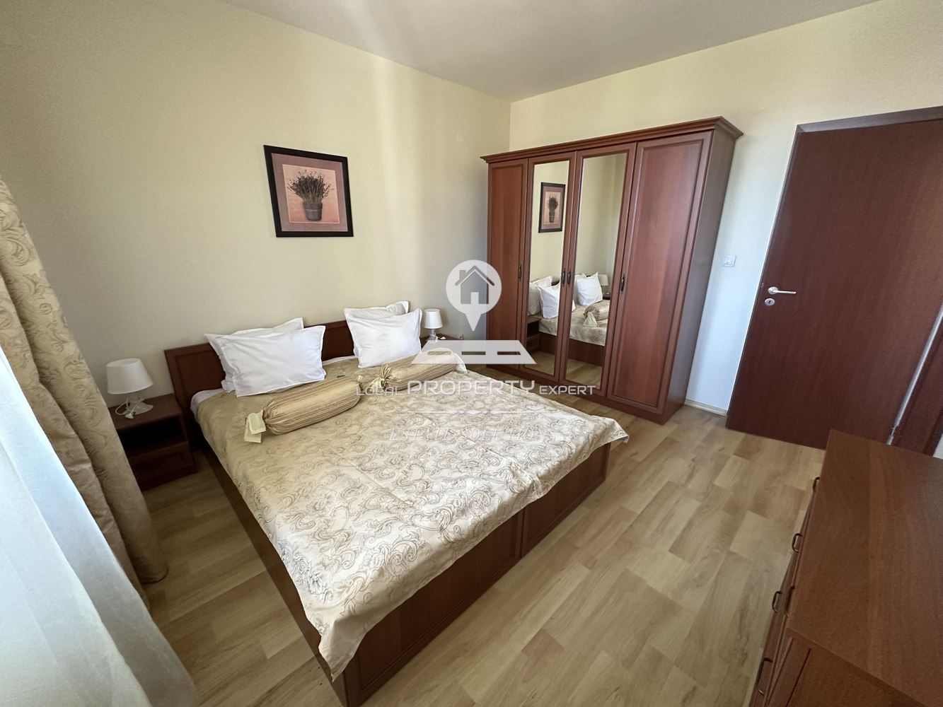 РЕНОВИРАНА ЕДНОФАМИЛНА КЪЩА ПОД НАЕМ В КОМПЛЕКС "PINE ROSE", МЕСТНОСТА "СВЕТИ ИВАН", ГР. БАНСКО. - 0