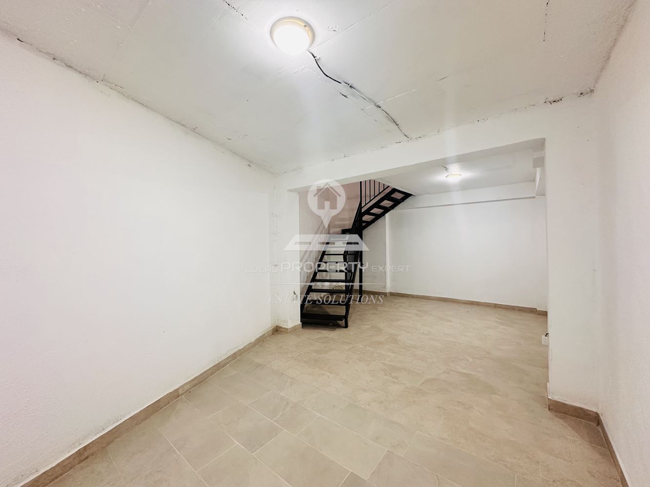 Магазин - Благоевград, област, гр.Банско - 0