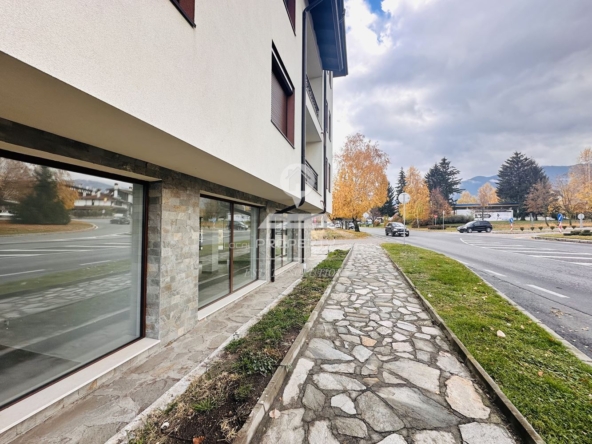 Магазин - Благоевград, област, гр.Банско - 0