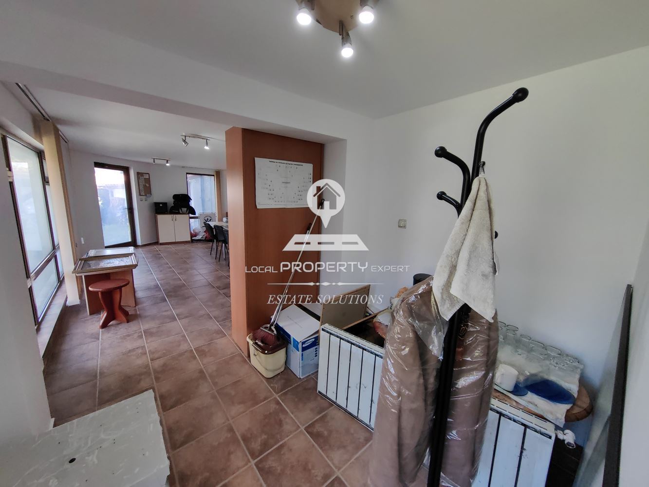 Офис - Благоевград, област, гр.Банско - 0