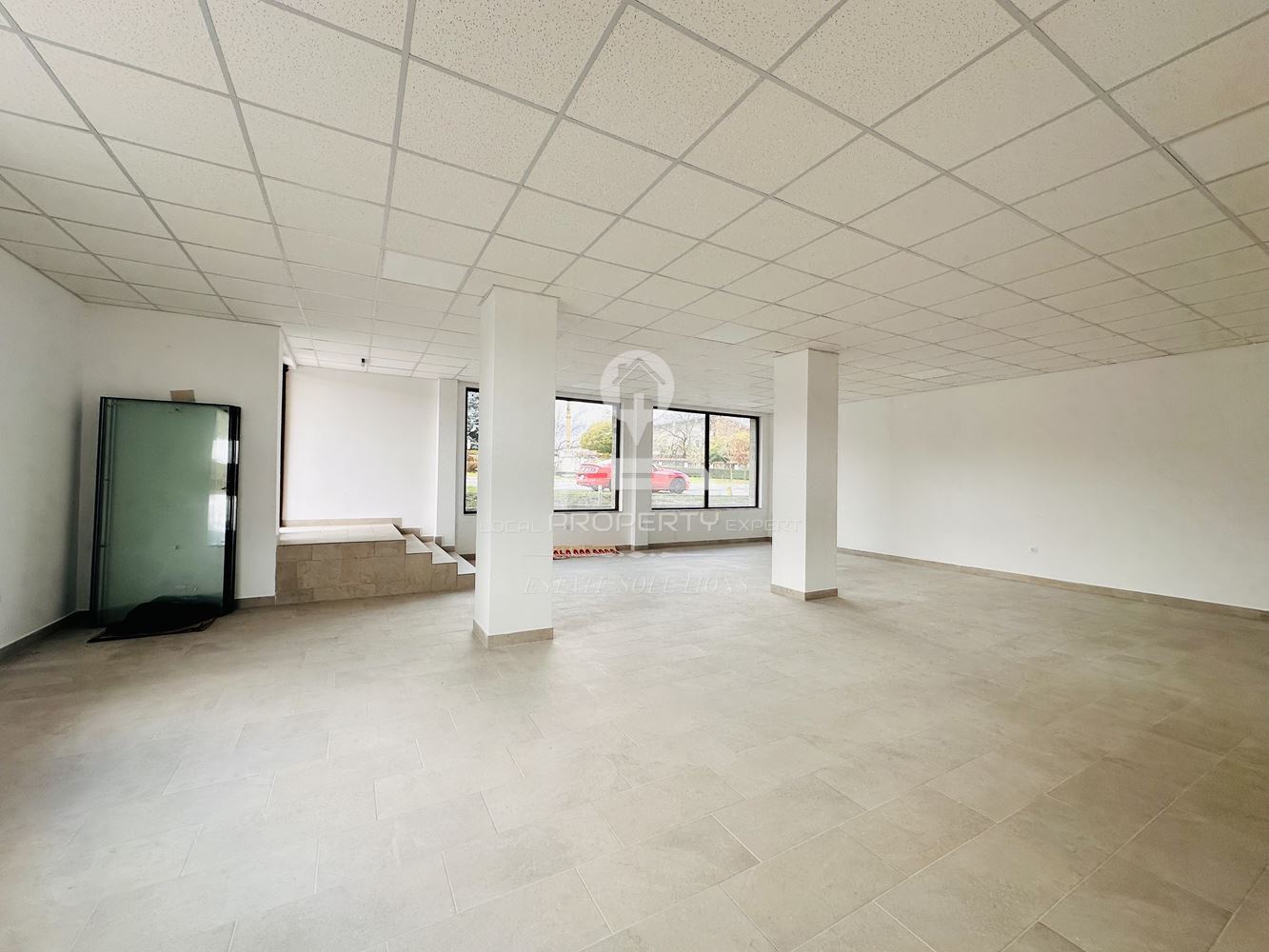 Магазин - Благоевград, област, гр.Банско - 0