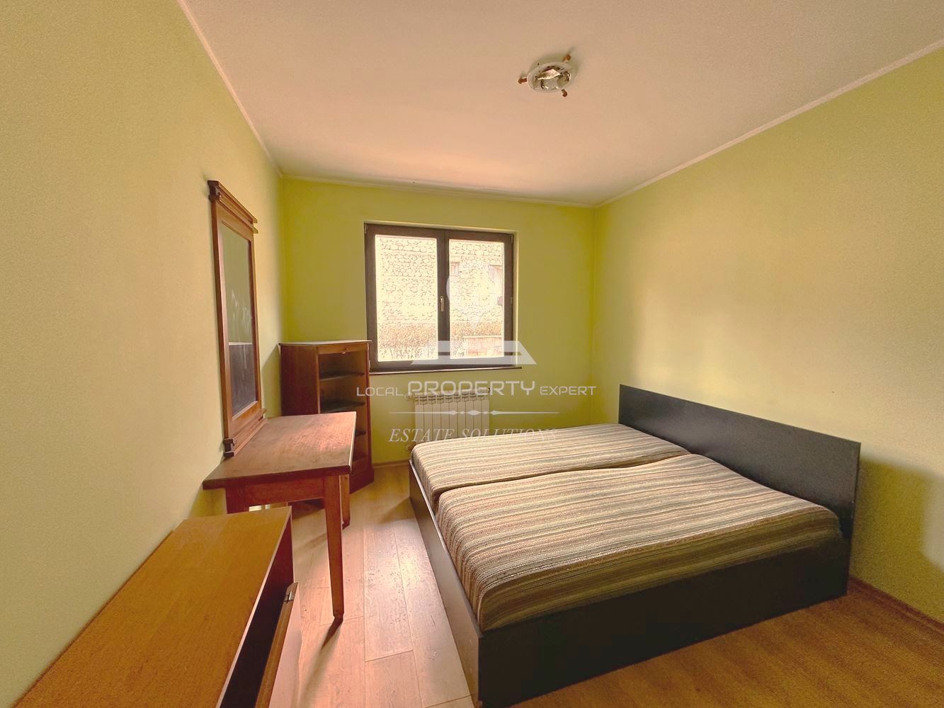 ТРИСТАЕН АПАРТАМЕНТ В ЖИЛИЩНАТА ЧАСТ К-С ТРИНИТИ, ИДЕАЛНИЯ ЦЕНТЪР НА БАНСКО - 0