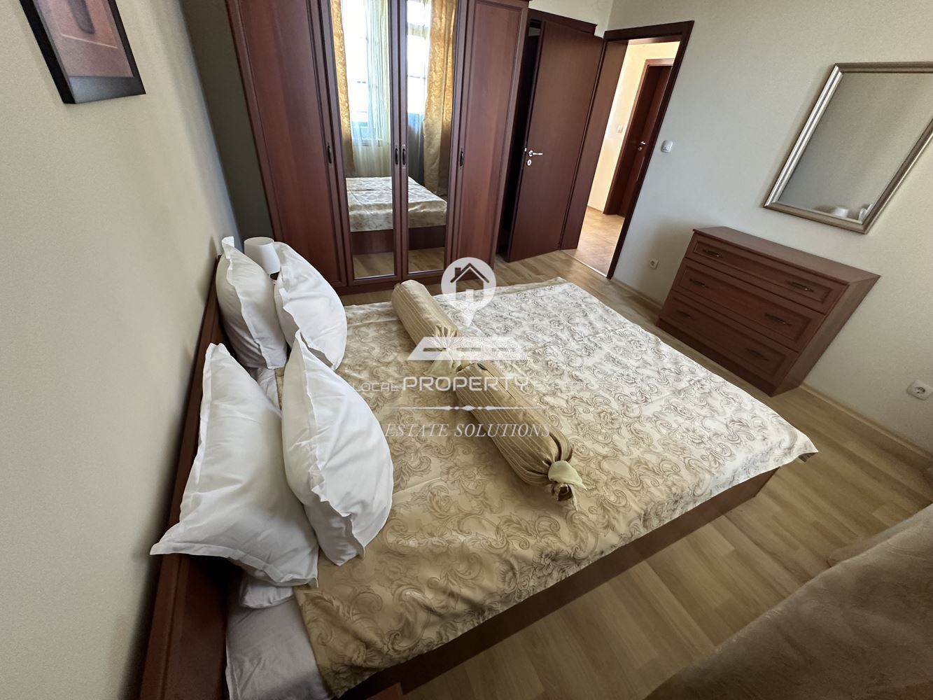 РЕНОВИРАНА ЕДНОФАМИЛНА КЪЩА ПОД НАЕМ В КОМПЛЕКС "PINE ROSE", МЕСТНОСТА "СВЕТИ ИВАН", ГР. БАНСКО. - 0