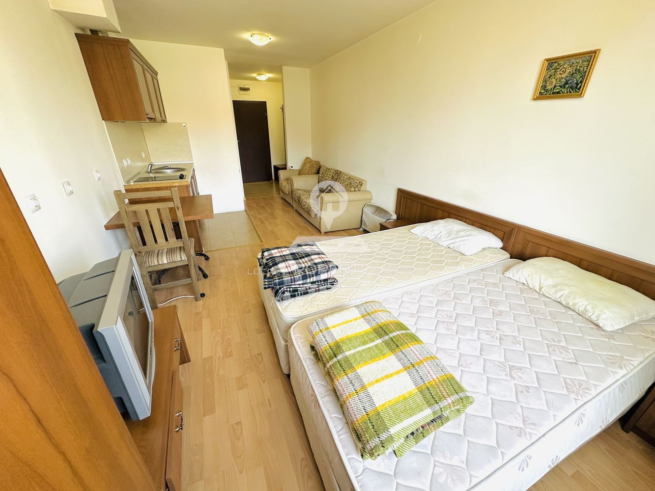 ОБЗАВЕДЕНО СТУДИО ПОД НАЕМ В ЖИЛИЩНА СГРАДА "MOUNTAIN PARADISE 1" ГР. БАНСКО. - 0