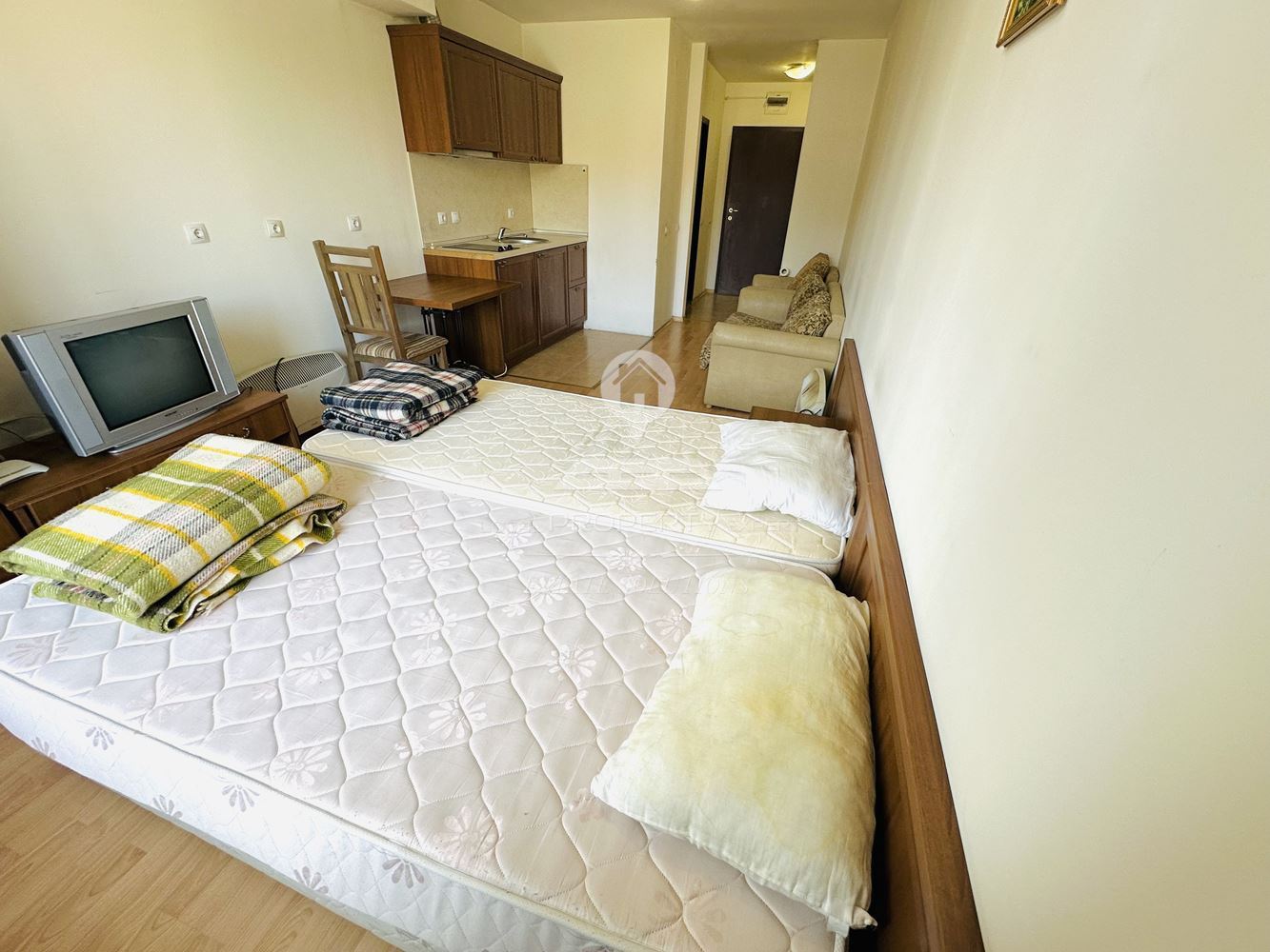 ОБЗАВЕДЕНО СТУДИО ПОД НАЕМ В ЖИЛИЩНА СГРАДА "MOUNTAIN PARADISE 1" ГР. БАНСКО. - 0