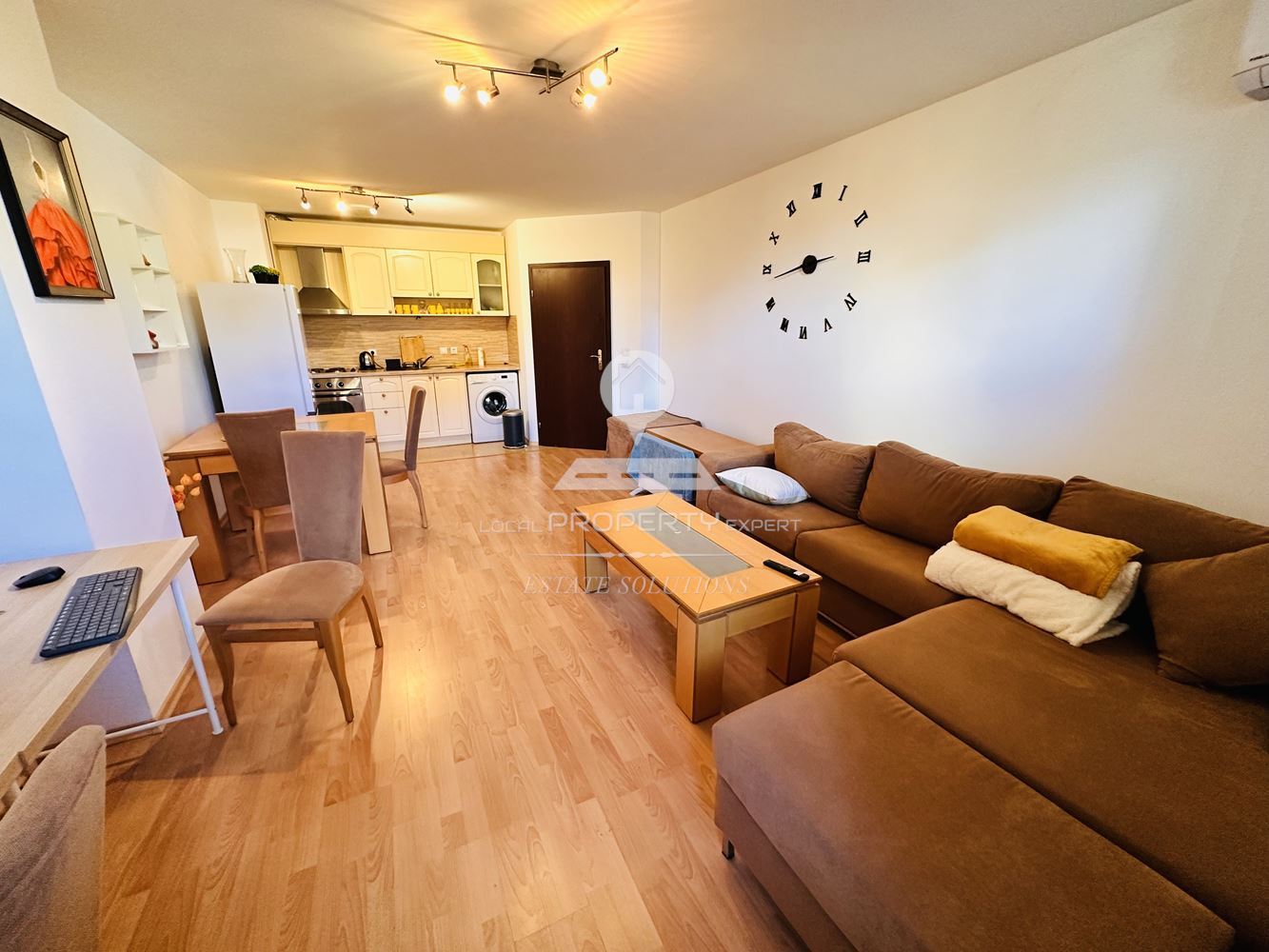 ДВУСТАЕН АПАРТАМЕНТ В ЖИЛИЩНА СГРАДА 'MOUNTAIN PARADISE 2', ГР. БАНСКО. - 0