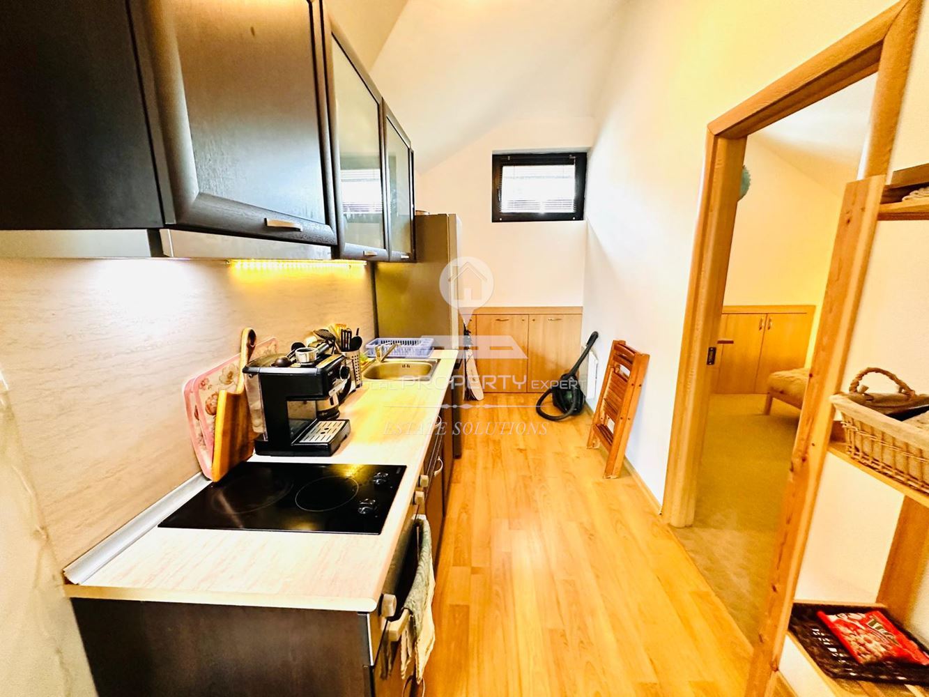 НАПЪЛНО ОБЗАВЕДЕН ТРИСТАЕН, ЮЖЕН АПАРТАМЕНТ В КОМПЛЕКС "ТРИ ПЛАНИНИ", ГР. РАЗЛОГ. - 0