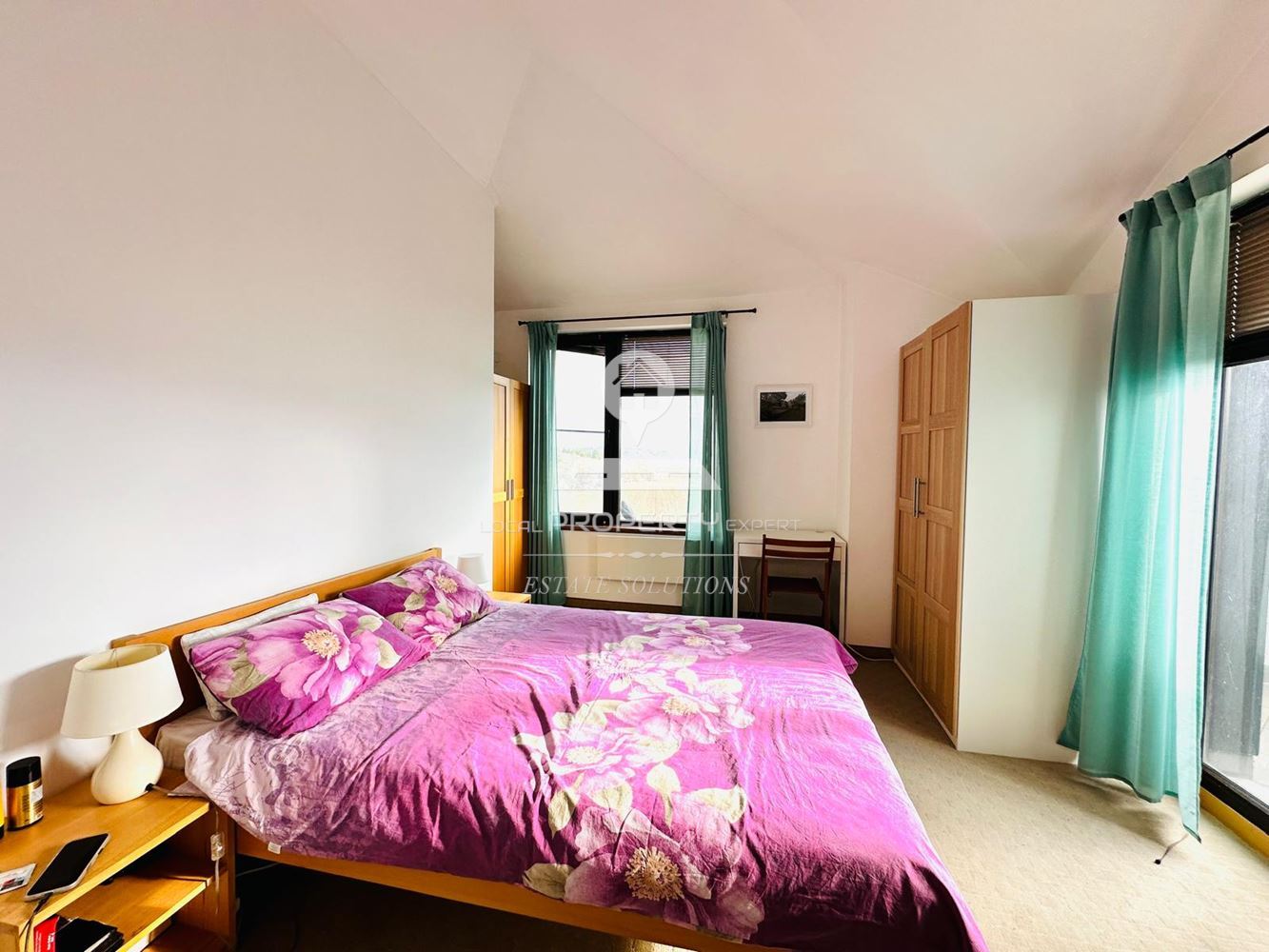 НАПЪЛНО ОБЗАВЕДЕН ТРИСТАЕН, ЮЖЕН АПАРТАМЕНТ В КОМПЛЕКС "ТРИ ПЛАНИНИ", ГР. РАЗЛОГ. - 0