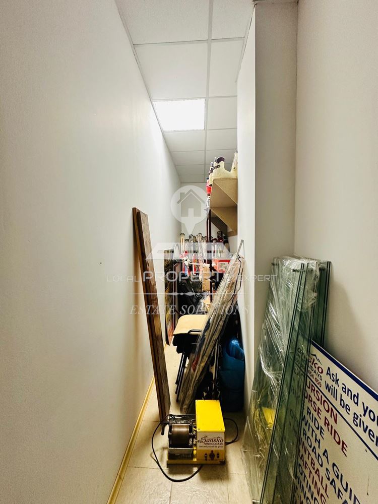 ТЪРГОВСКО ПОМЕЩЕНИЕ С ТОП ЛОКАЦИЯ, УЛ. ПИРИН 127, М. ГРАМАДЕТО, ГР. БАНСКО. - 0