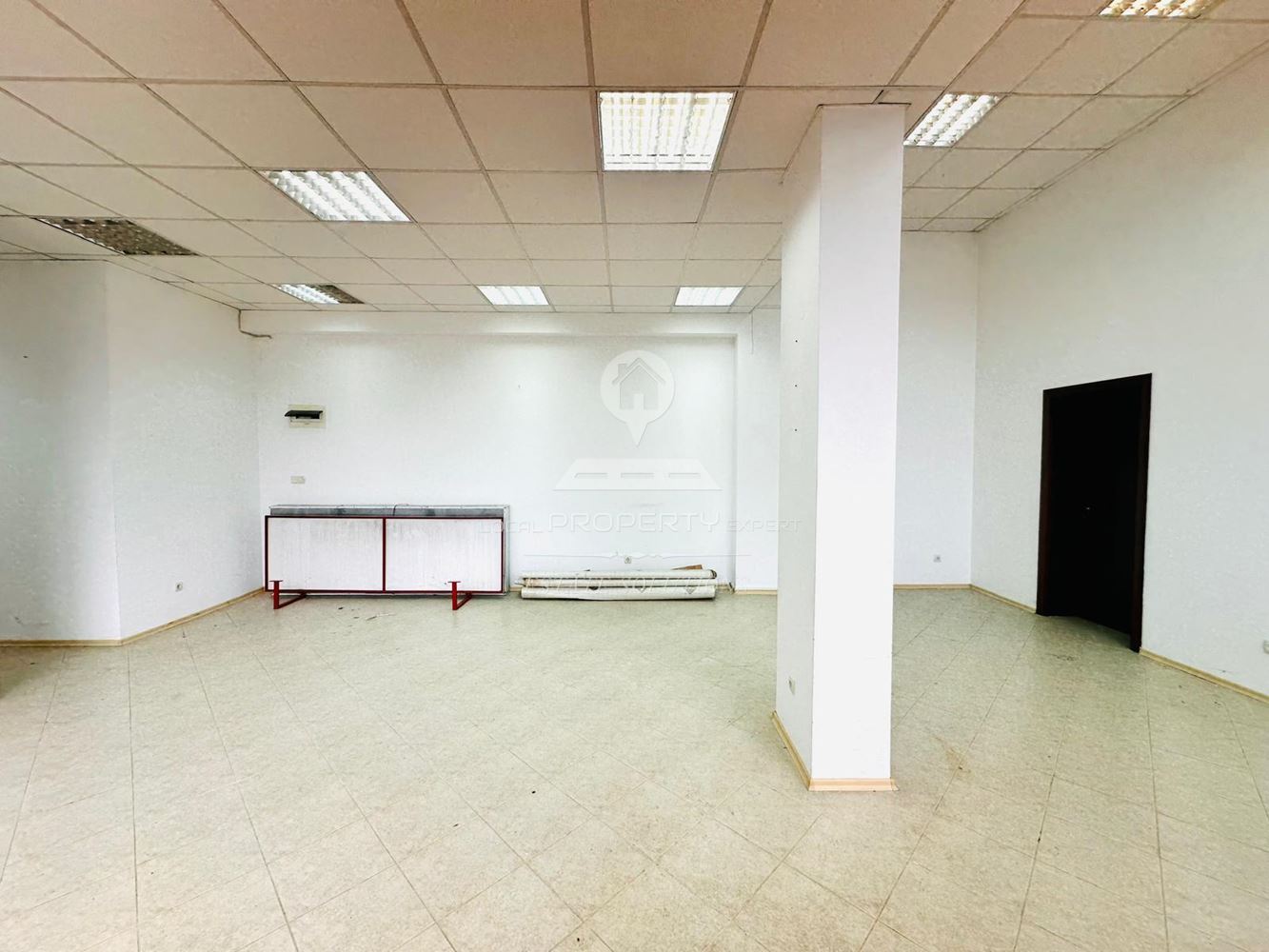 ТЪРГОВСКО ПОМЕЩЕНИЕ С ТОП ЛОКАЦИЯ, УЛ. ПИРИН 127, М. ГРАМАДЕТО, ГР. БАНСКО. - 0