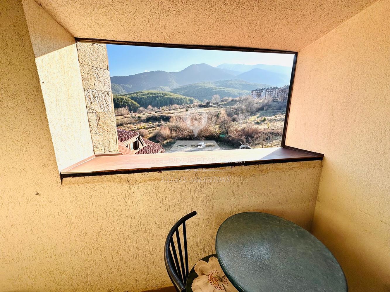 УЮТЕН, НАПЪЛНО ОБЗАВЕДЕН ДВУСТАЕН АПАРТАМЕНТ ПОД НАЕМ С ПАНОРАМНА ГЛЕДКА КЪМ ПИРИН, М СВ. ИВАН РИЛСКИ, ГР. БАНСКО. - 0