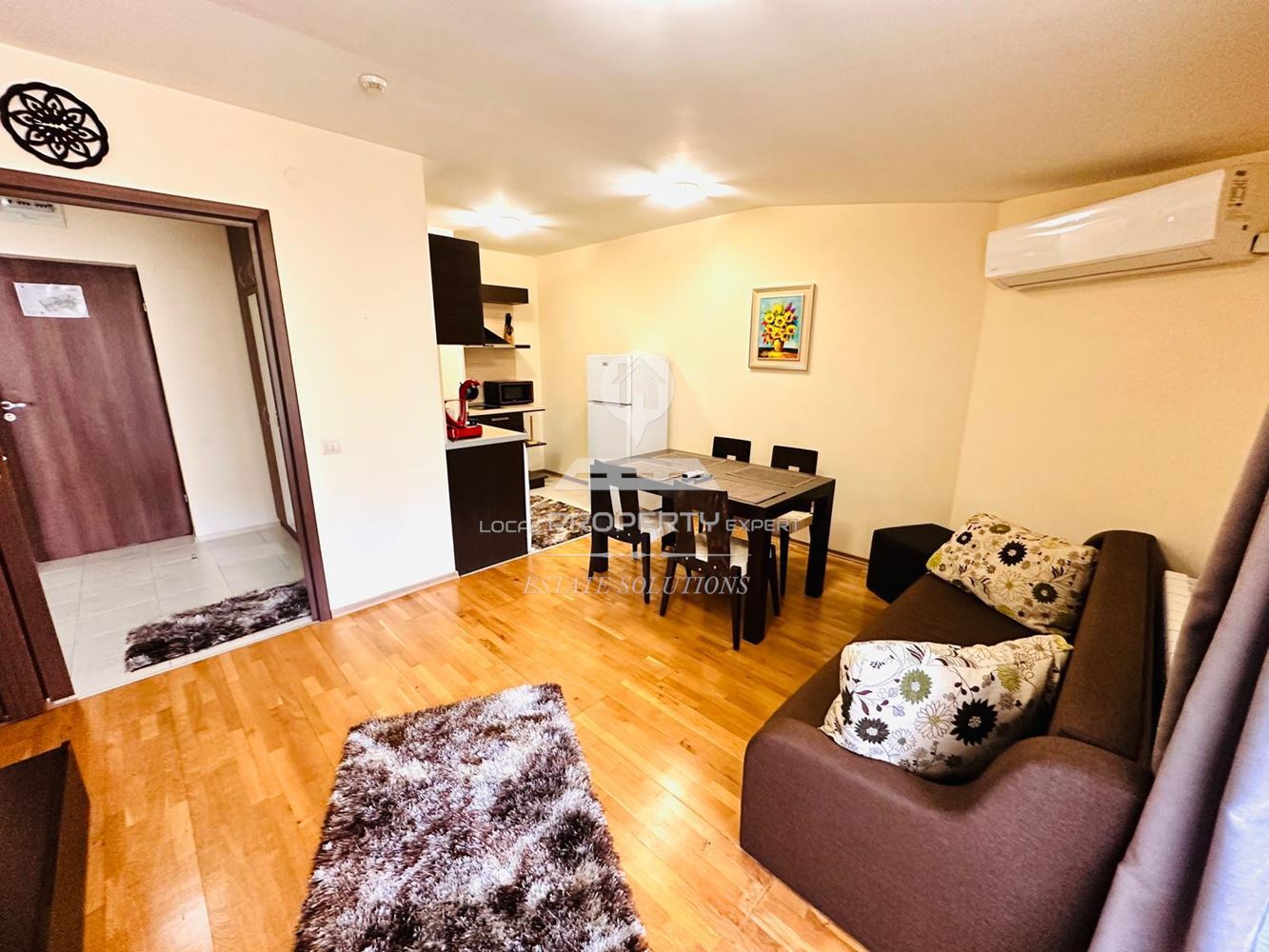 УЮТЕН, НАПЪЛНО ОБЗАВЕДЕН ДВУСТАЕН АПАРТАМЕНТ ПОД НАЕМ С ПАНОРАМНА ГЛЕДКА КЪМ ПИРИН, М СВ. ИВАН РИЛСКИ, ГР. БАНСКО. - 0