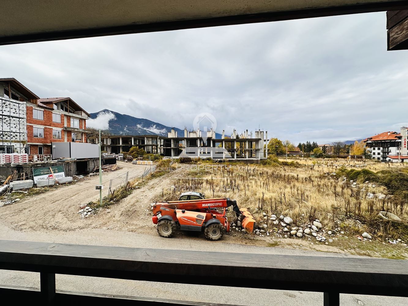 НАПЪЛНО ОБЗАВЕДЕН ДВУСТАЕН АПАРТАМЕНТ В СГРАДА "MAUNTAIN PARADISE" 1, УЛ. МУРАТОВО ЕЗЕРО, КВ. ГЛАЗНЕ, ГР. БАНСКО. - 0