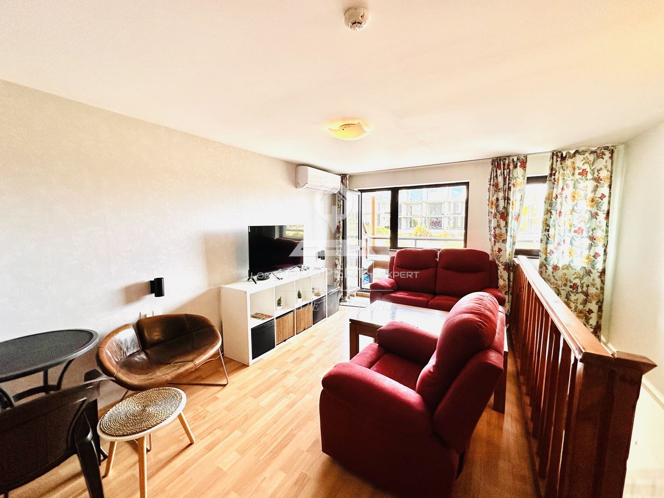 НАПЪЛНО ОБЗАВЕДЕН ДВУСТАЕН АПАРТАМЕНТ В СГРАДА "MAUNTAIN PARADISE" 1, УЛ. МУРАТОВО ЕЗЕРО, КВ. ГЛАЗНЕ, ГР. БАНСКО. - 0