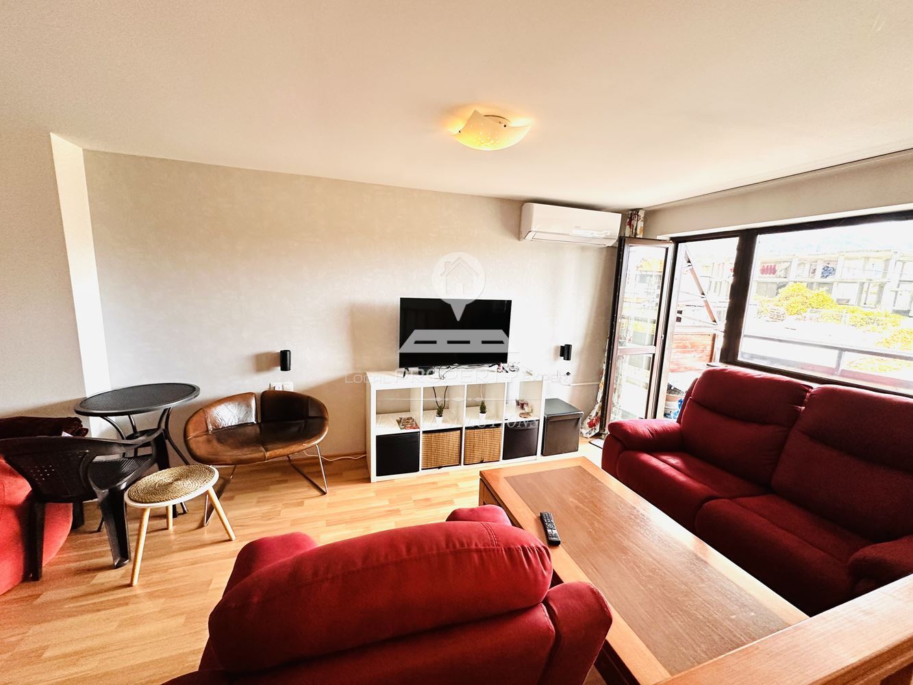 НАПЪЛНО ОБЗАВЕДЕН ДВУСТАЕН АПАРТАМЕНТ В СГРАДА "MAUNTAIN PARADISE" 1, УЛ. МУРАТОВО ЕЗЕРО, КВ. ГЛАЗНЕ, ГР. БАНСКО. - 0