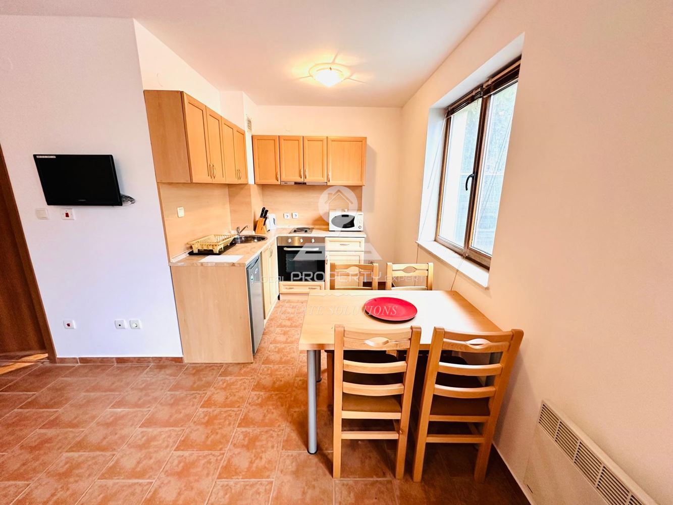 ОБЗАВЕДЕНО СТУДИО ПОД НАЕМ В ЖИЛИЩНА СГРАДА "СТАРИЯТ ХАН", М. ГРАМАДЕТО ГР.БАНСКО - 0