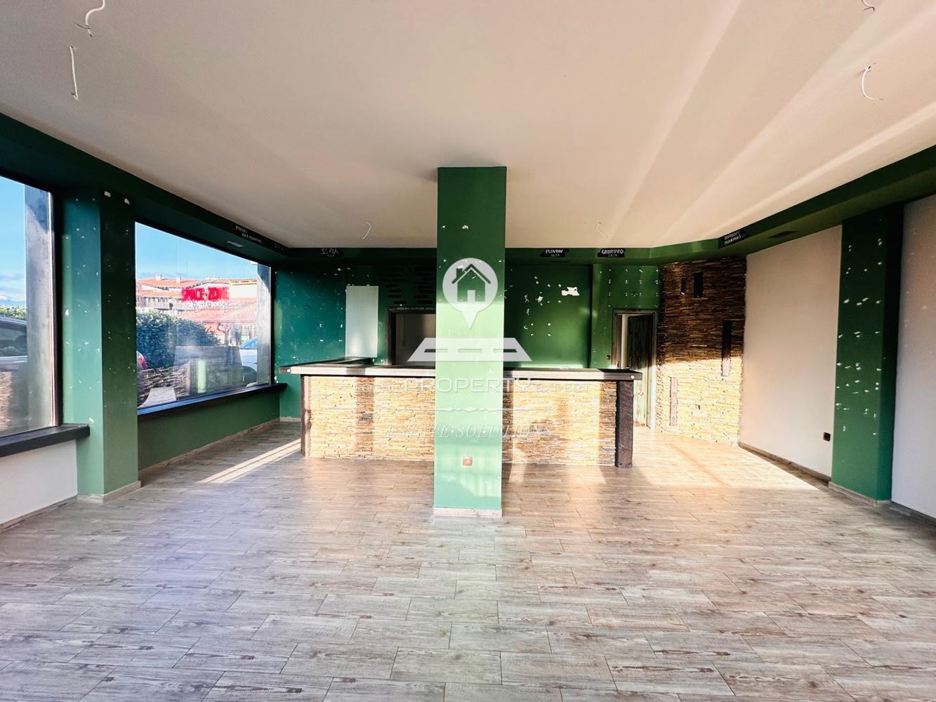 ТЪРГОВСКО ПОМЕЩЕНИЕ ЗА ПРОДАЖБА НА МЕТРИ ОТ ЛИФТА, УЛ. "ПИРИН", КВ. ГРАМАДЕТО, ГР. БАНСКО. - 0